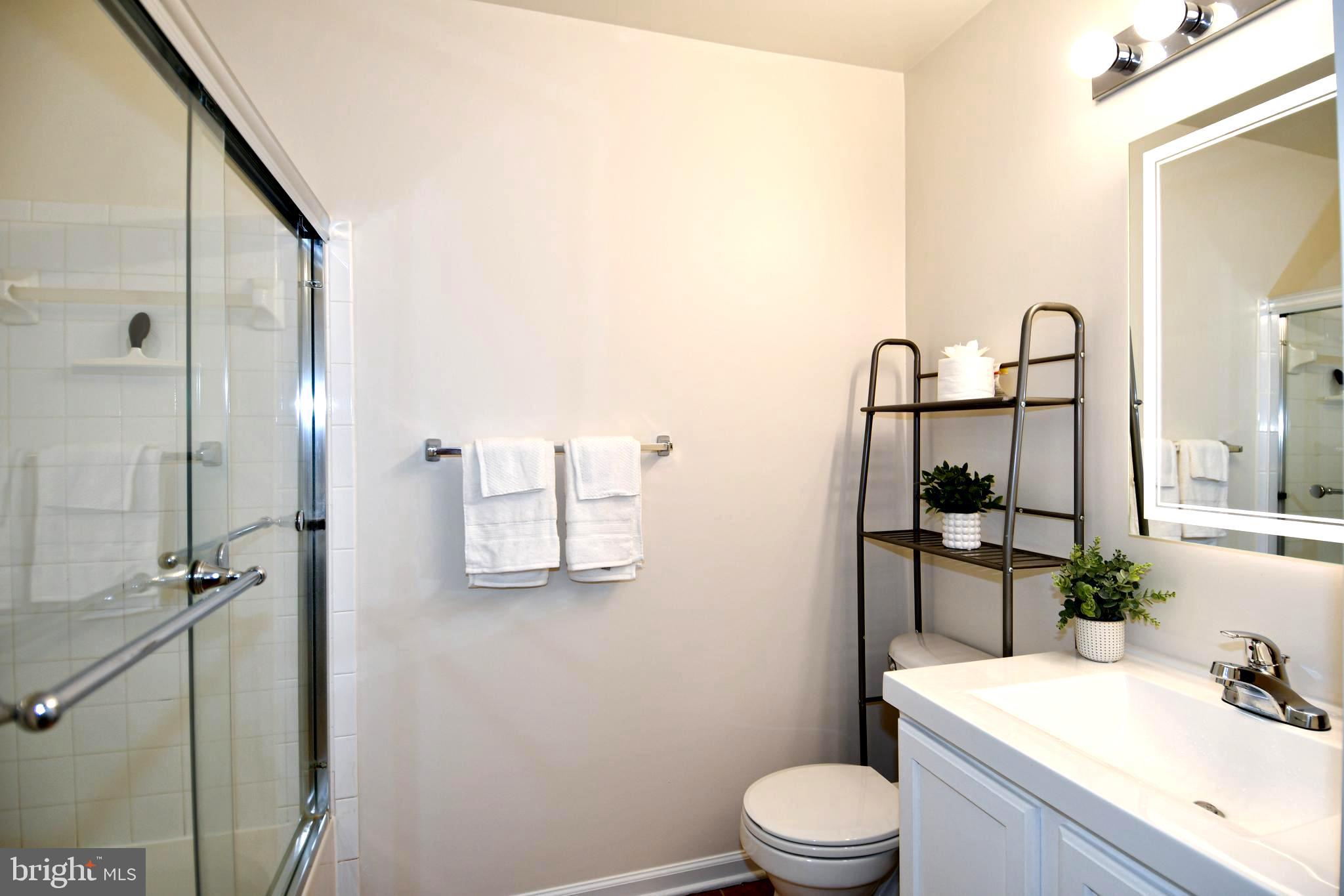 KINGSVIEW RIDGE - Residential