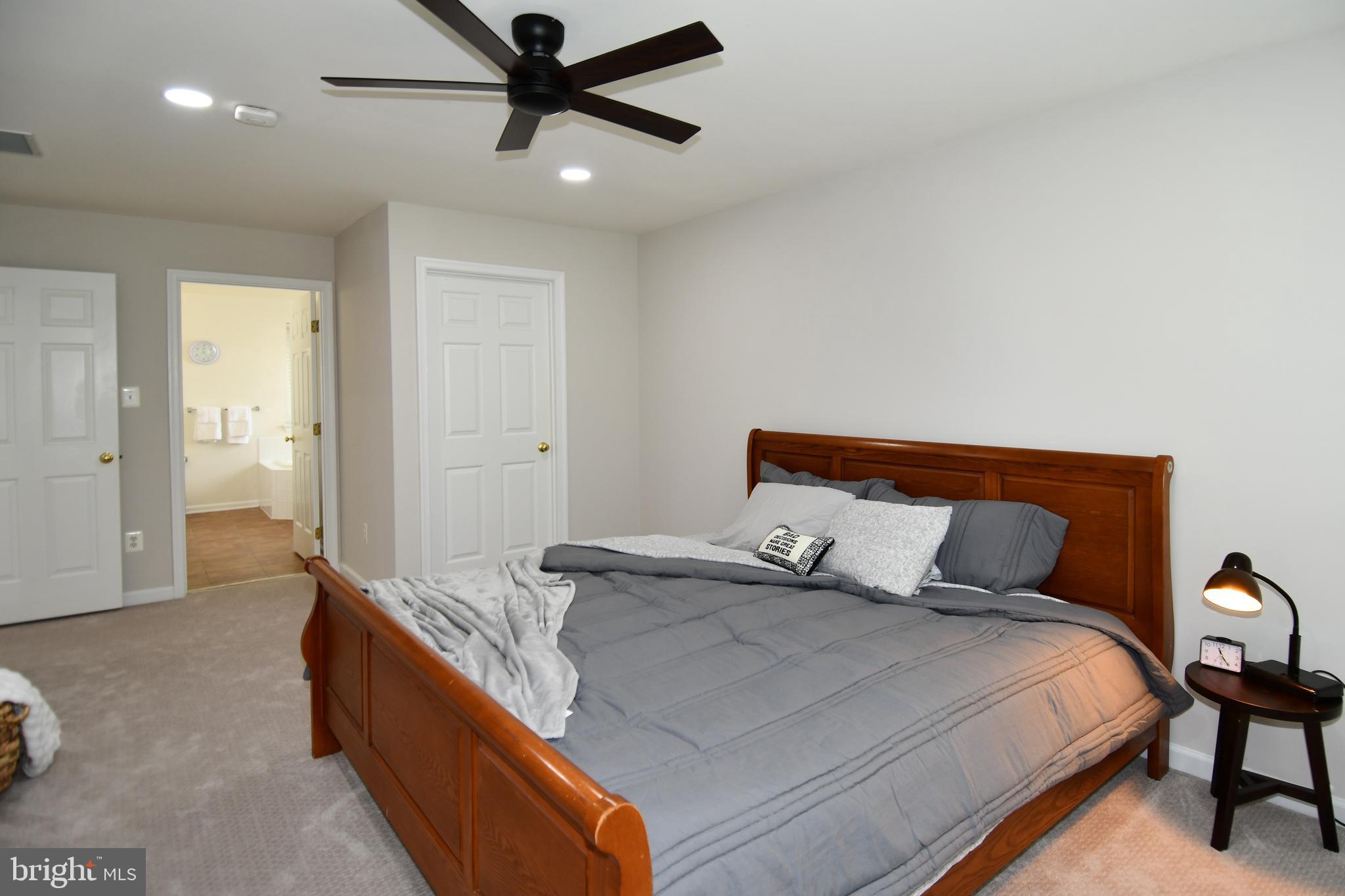 KINGSVIEW RIDGE - Residential