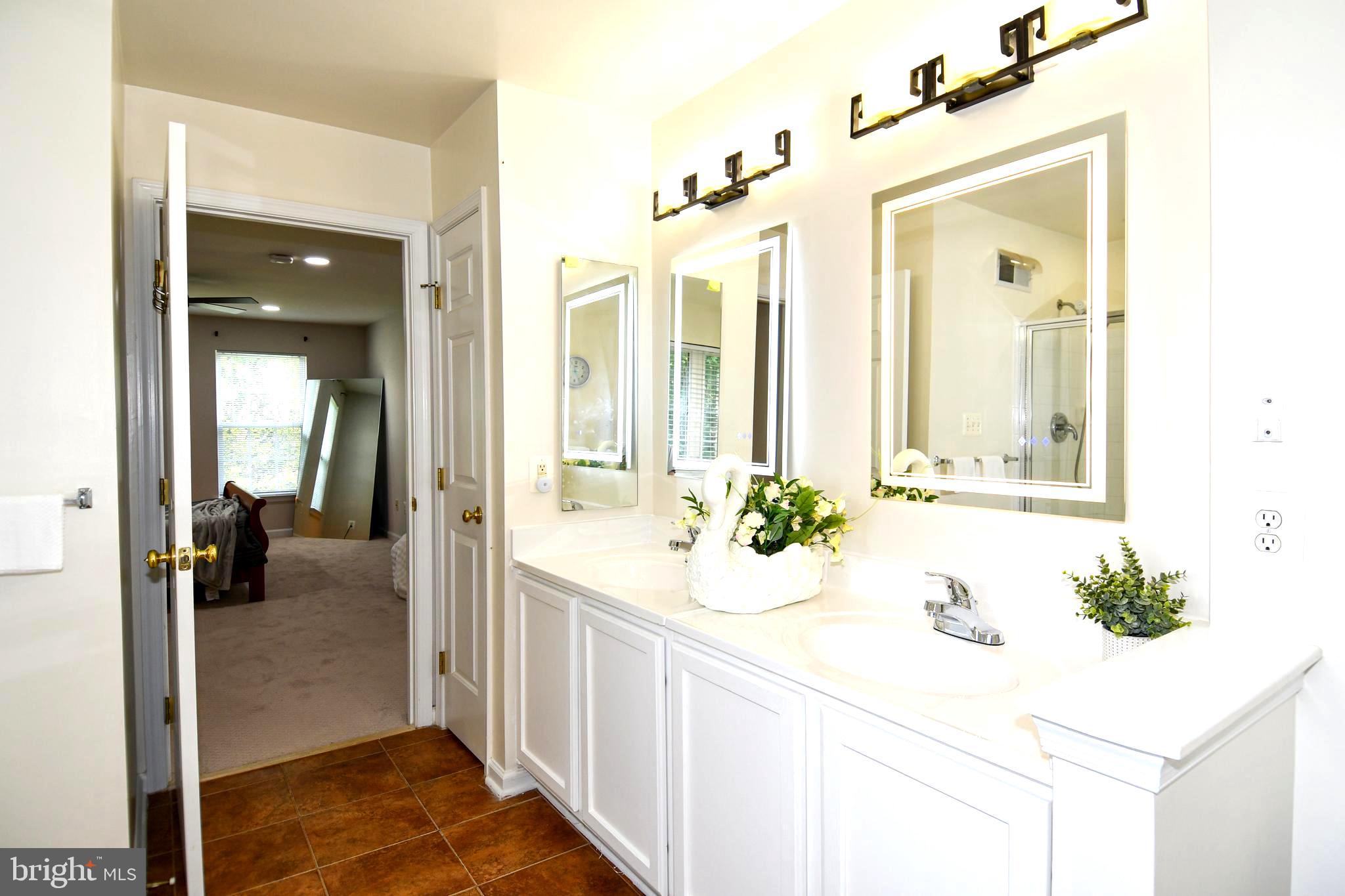 KINGSVIEW RIDGE - Residential