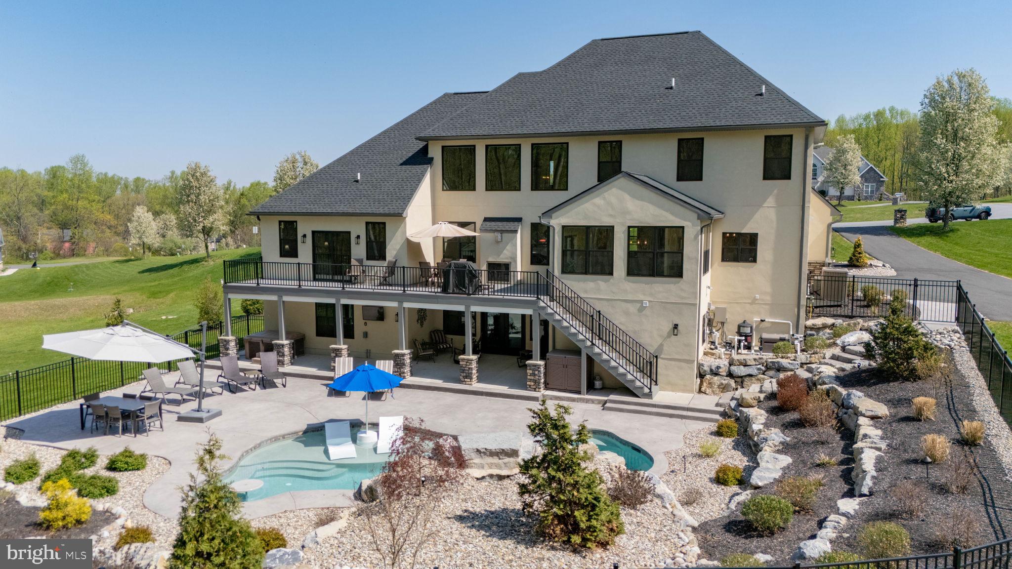 OAK HILL - Residential