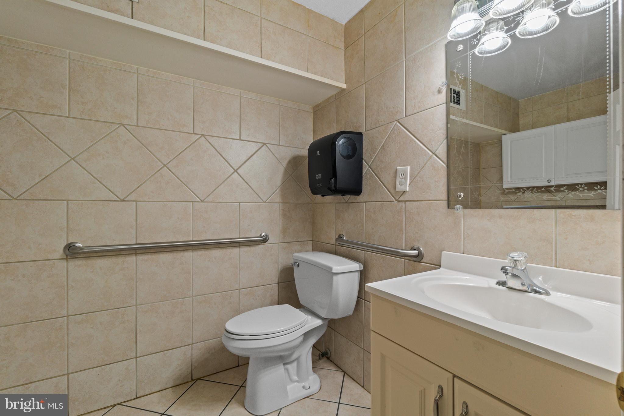 MOUNT VERNON - Commercial Sale