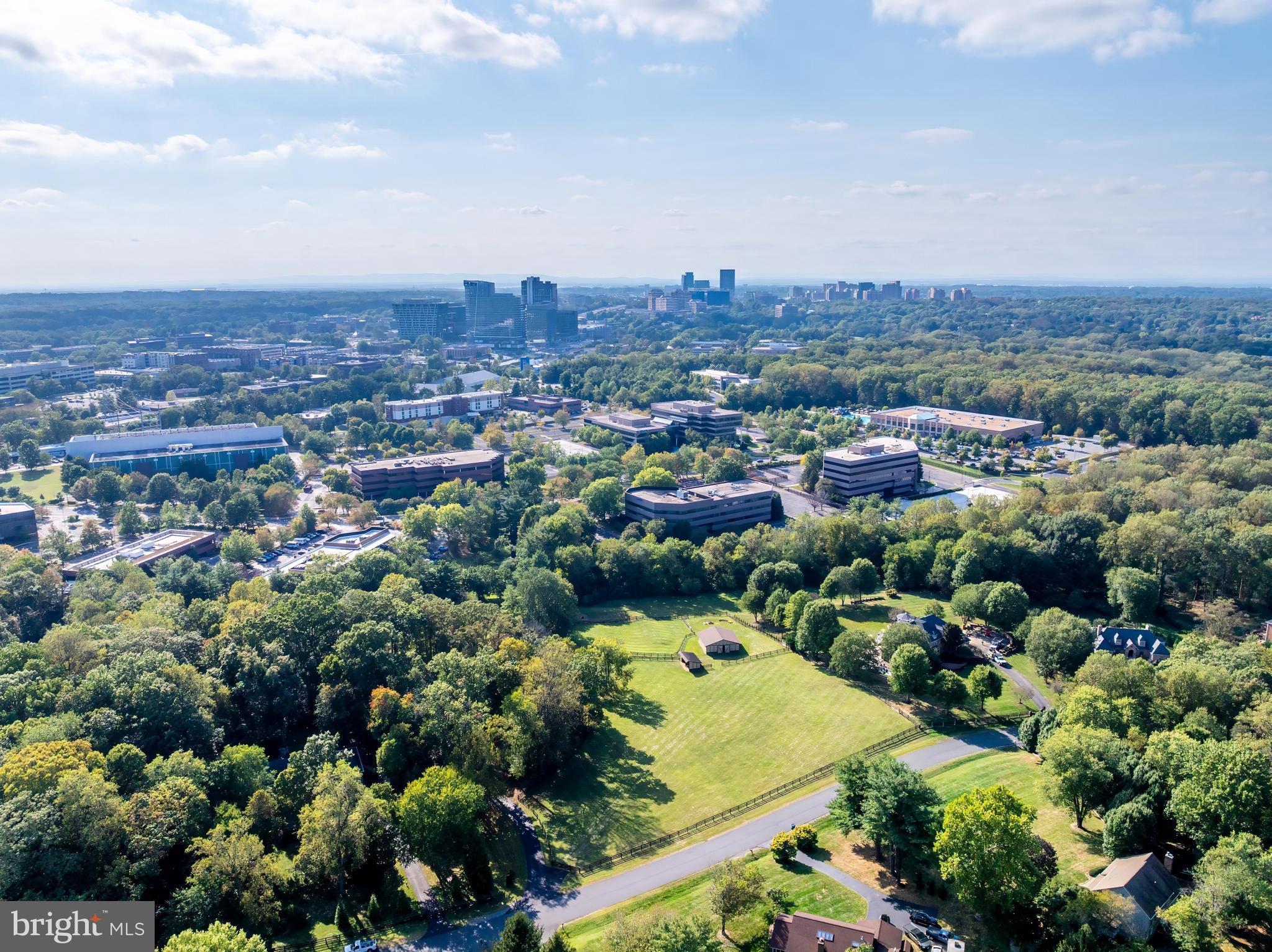 EQUESTRIAN PARK - Residential
