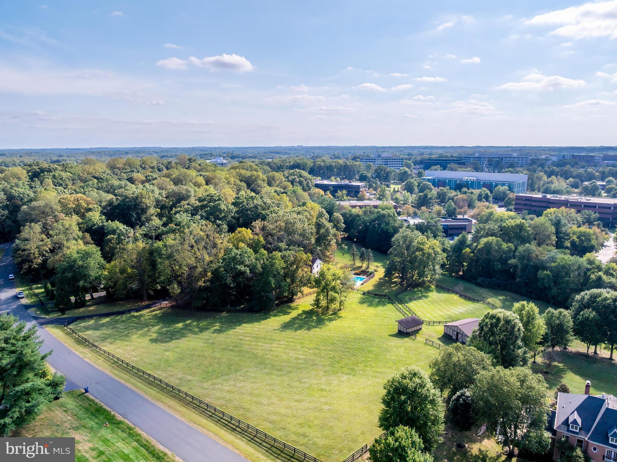EQUESTRIAN PARK - Residential