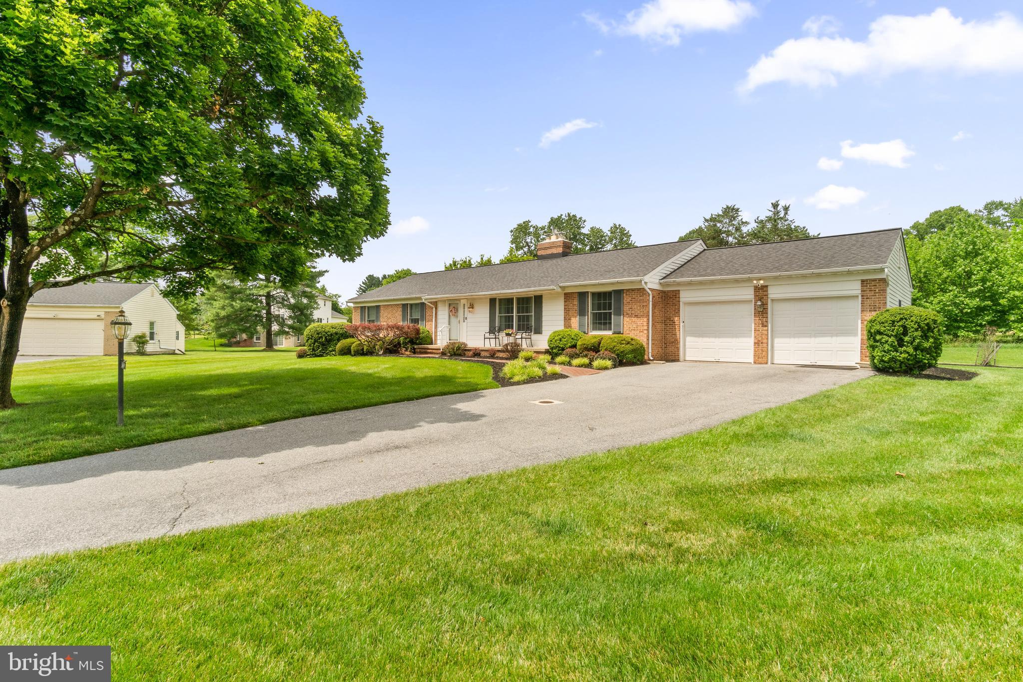 GRAY ROCK FARM - Residential