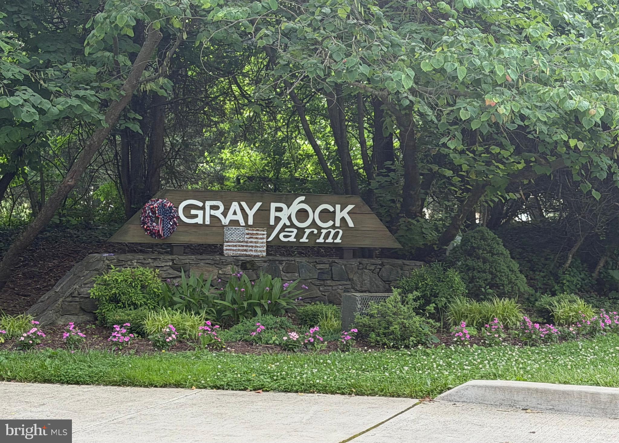 GRAY ROCK FARM - Residential