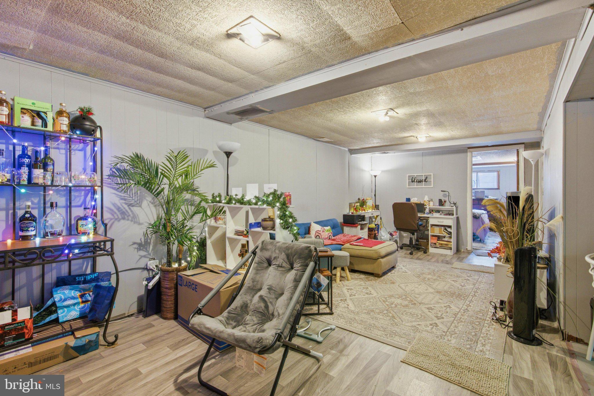STRAWBERRY HILLS - Residential