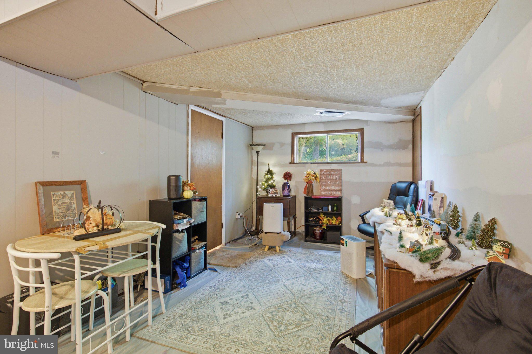 STRAWBERRY HILLS - Residential