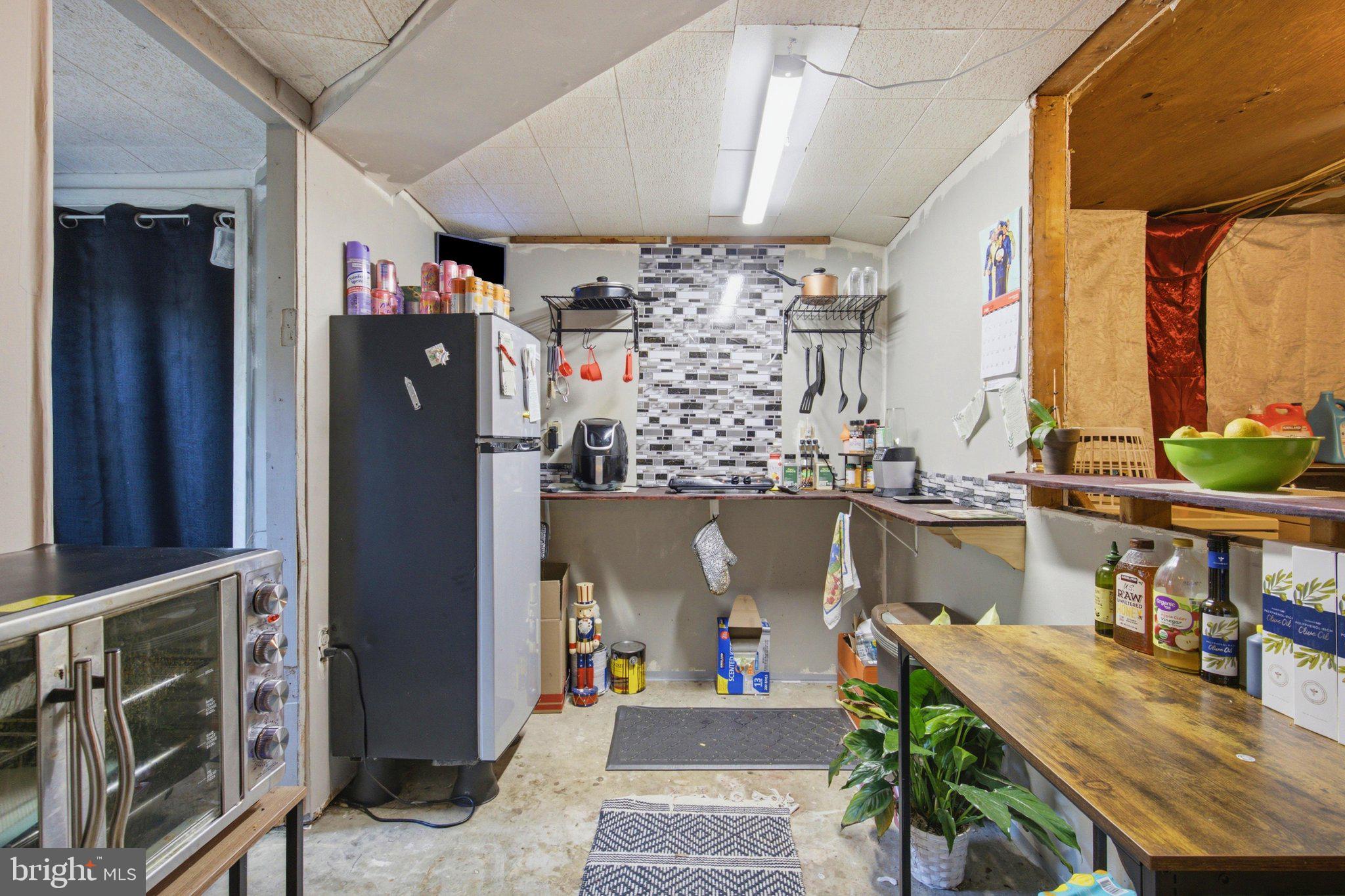 STRAWBERRY HILLS - Residential