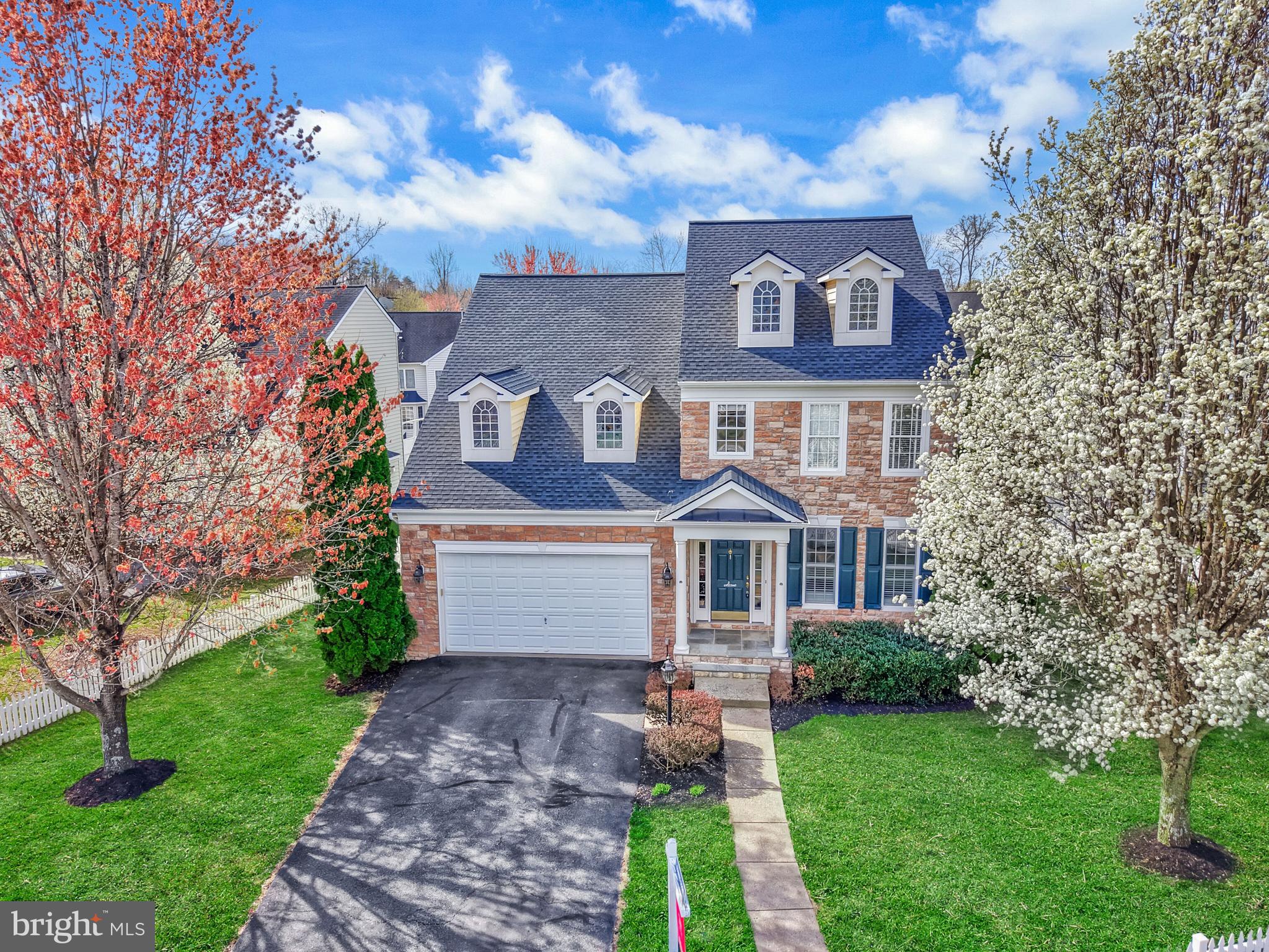 CLAIBORNE MANOR - Residential