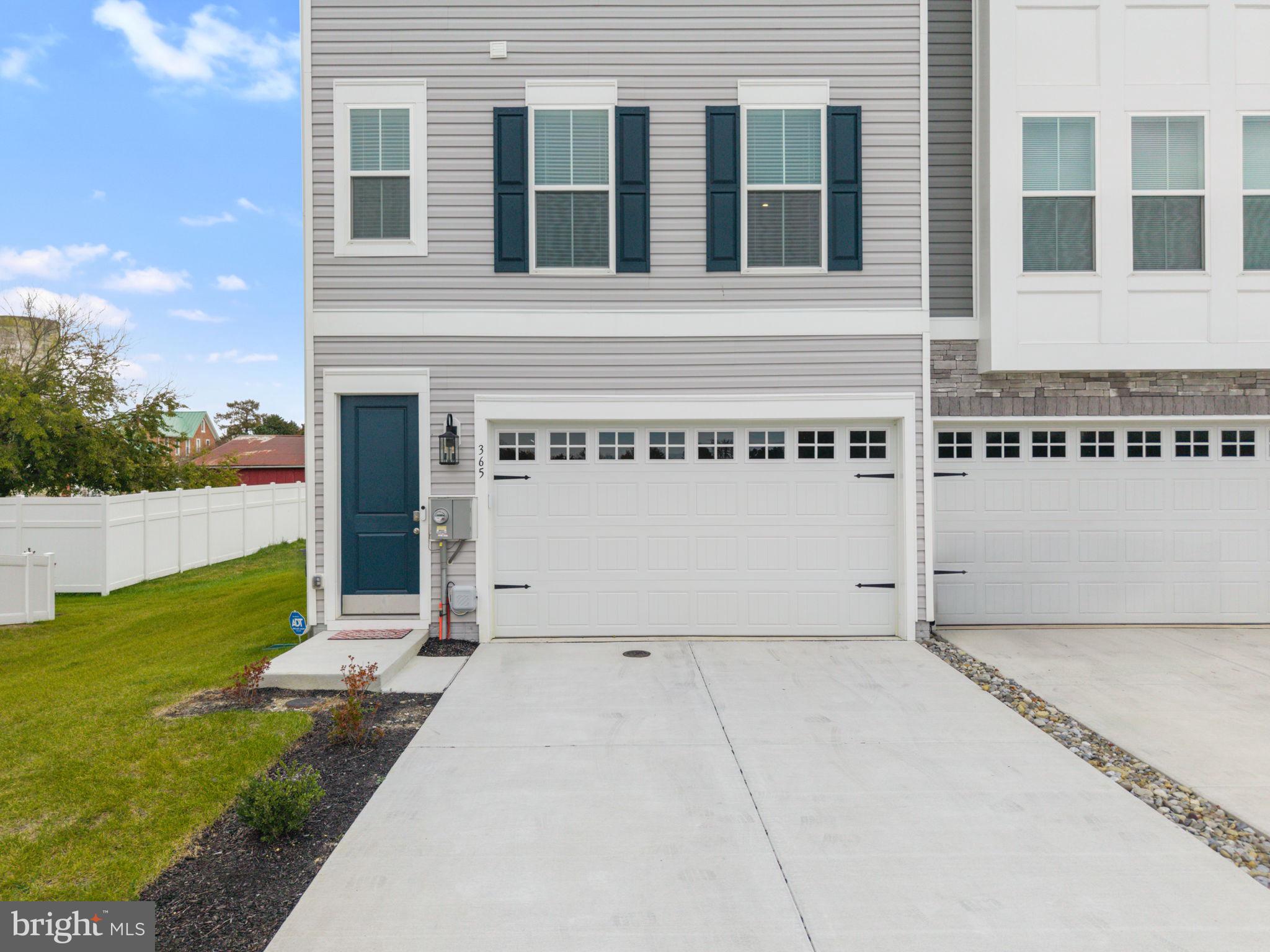 MIDDLETOWN RESERVE - Residential