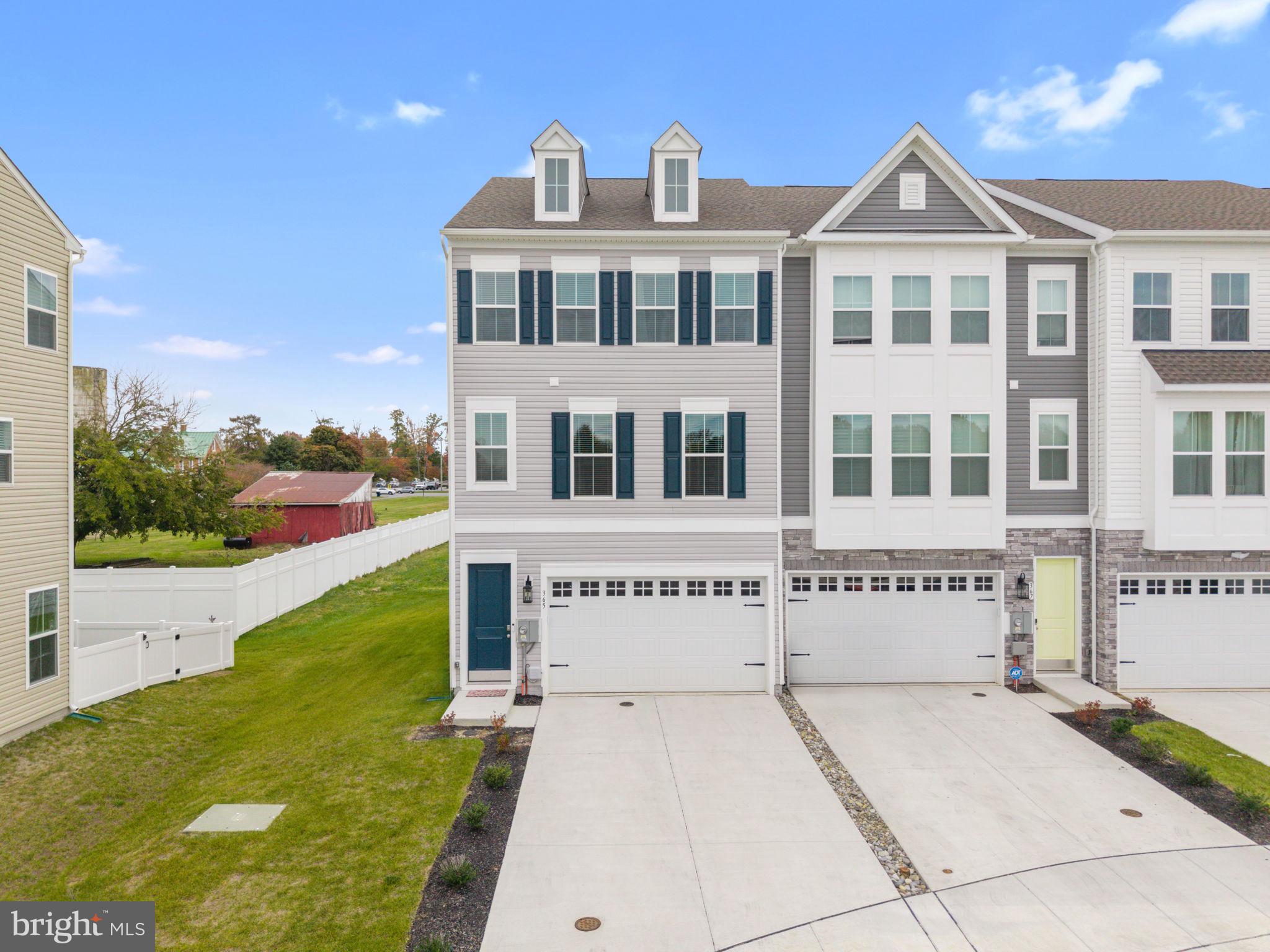 MIDDLETOWN RESERVE - Residential