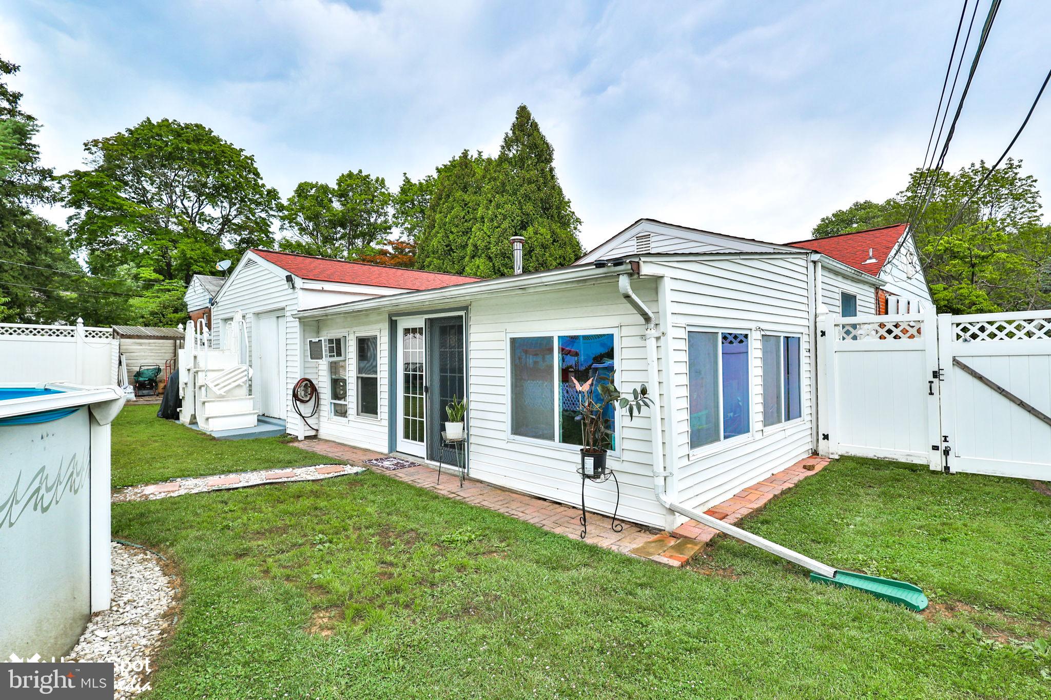 COLLEGE HEIGHTS - Residential