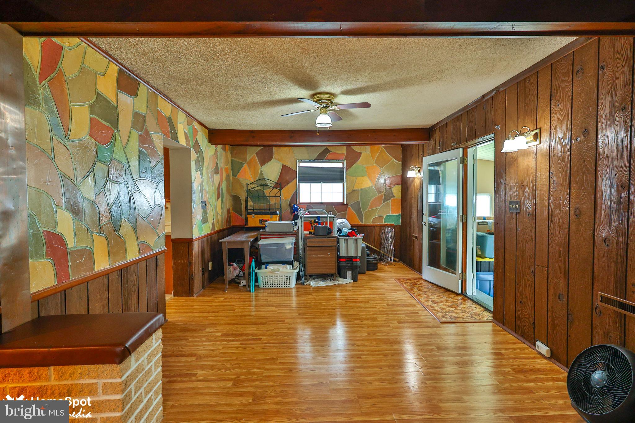 COLLEGE HEIGHTS - Residential