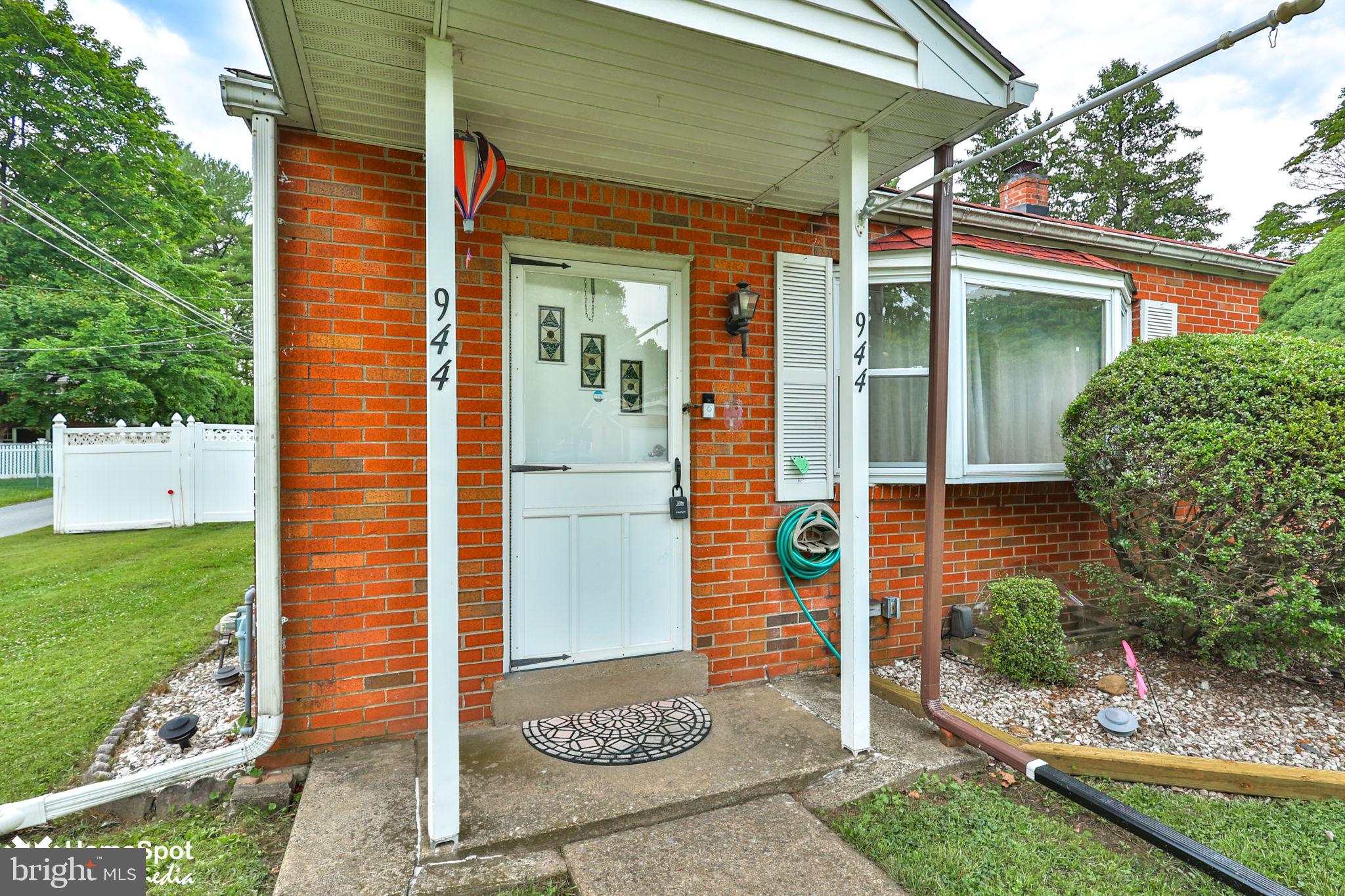 COLLEGE HEIGHTS - Residential