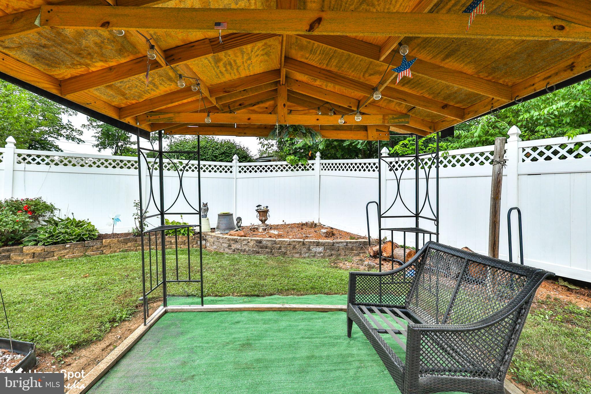 COLLEGE HEIGHTS - Residential