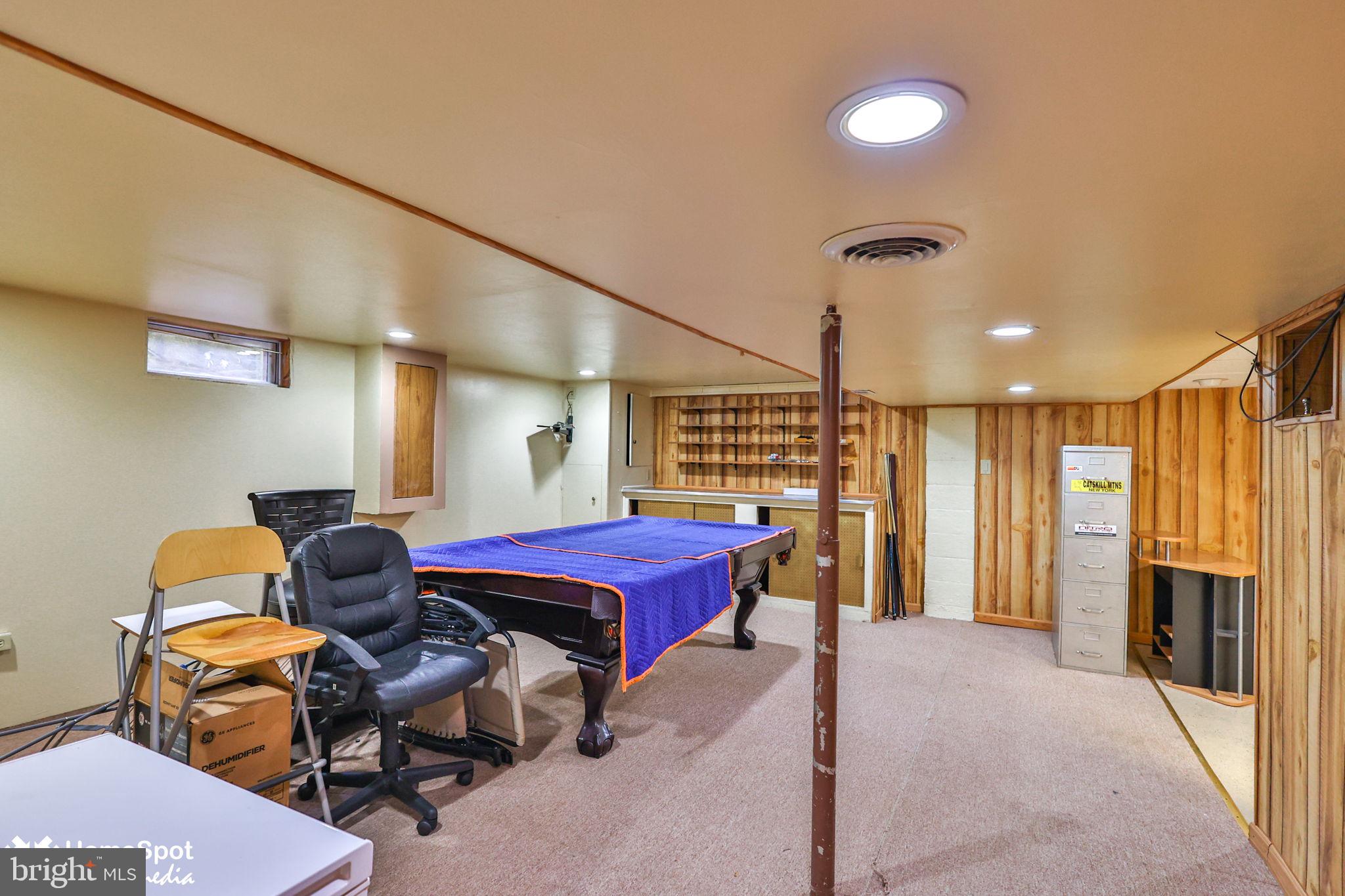 COLLEGE HEIGHTS - Residential