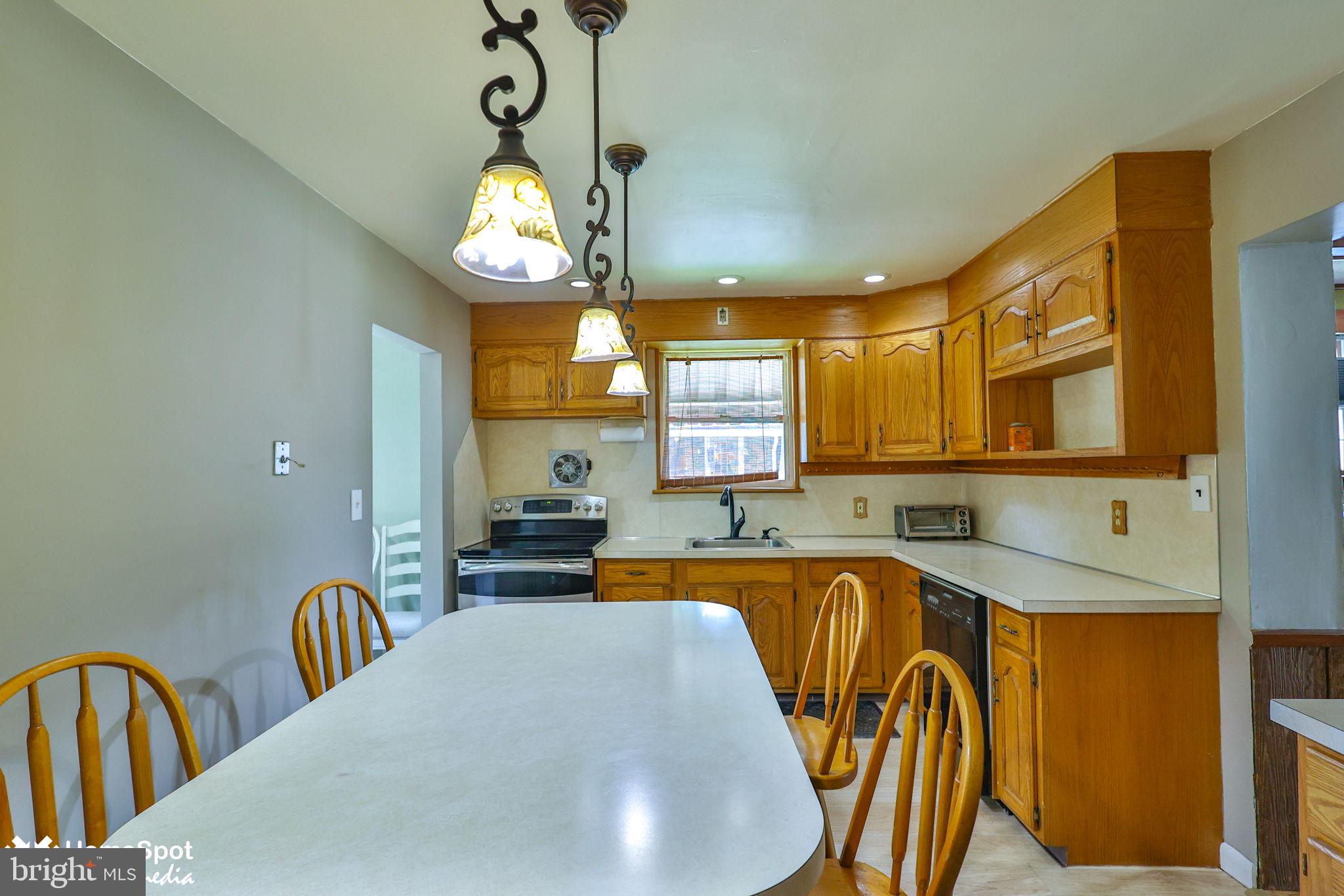COLLEGE HEIGHTS - Residential