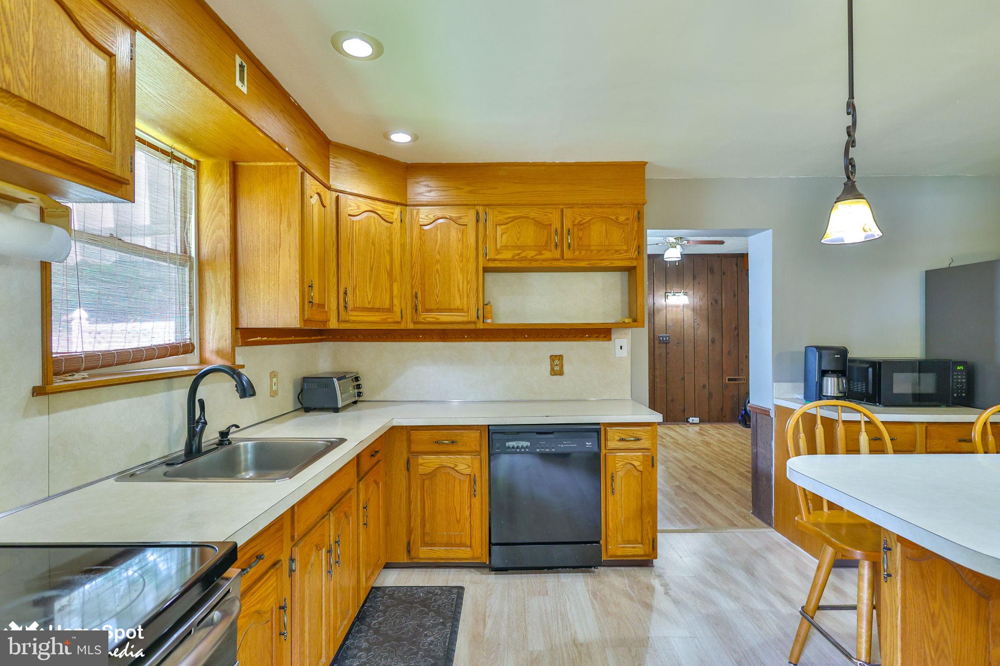 COLLEGE HEIGHTS - Residential