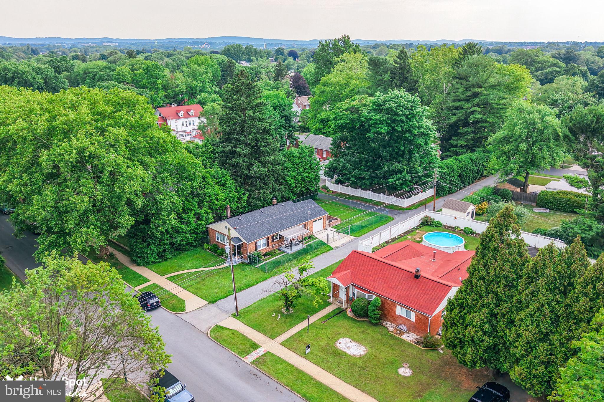COLLEGE HEIGHTS - Residential