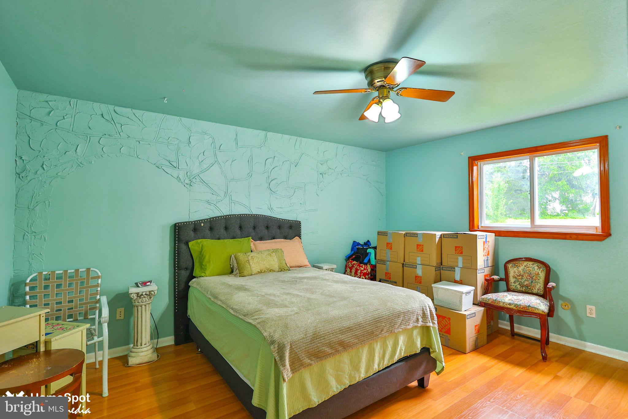 COLLEGE HEIGHTS - Residential