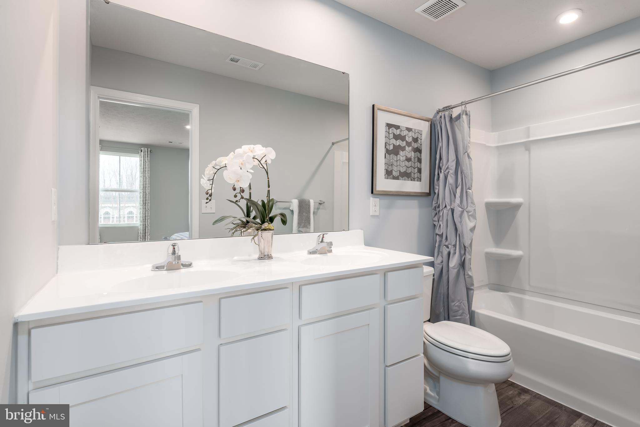 SOUTH BROOK - Residential