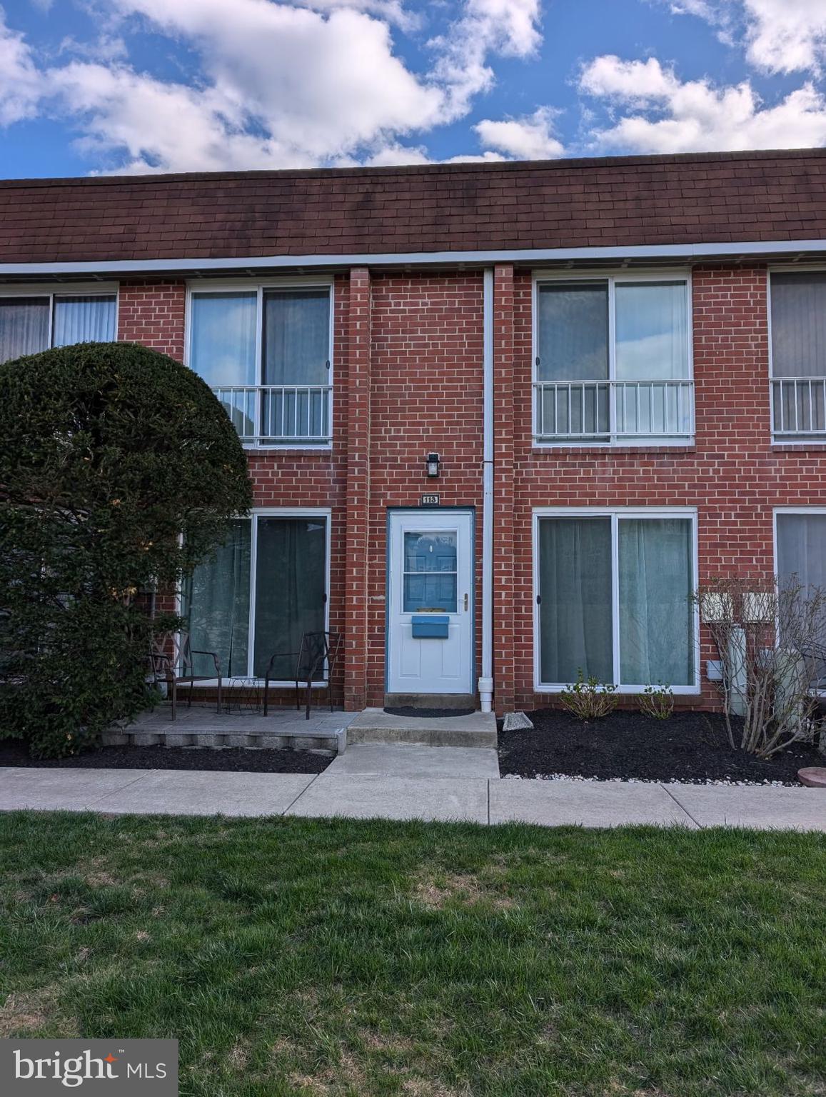 YORKTOWN - Residential