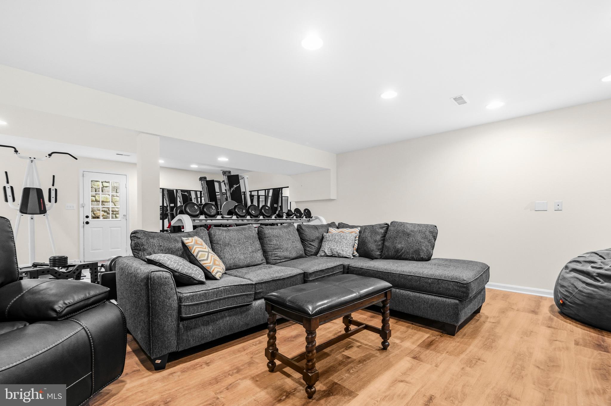 LEETON - Residential