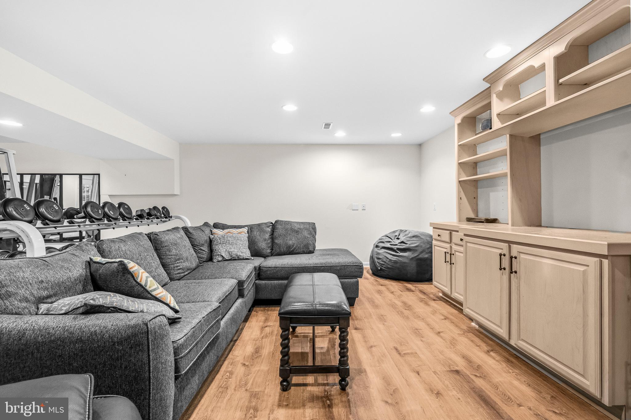 LEETON - Residential