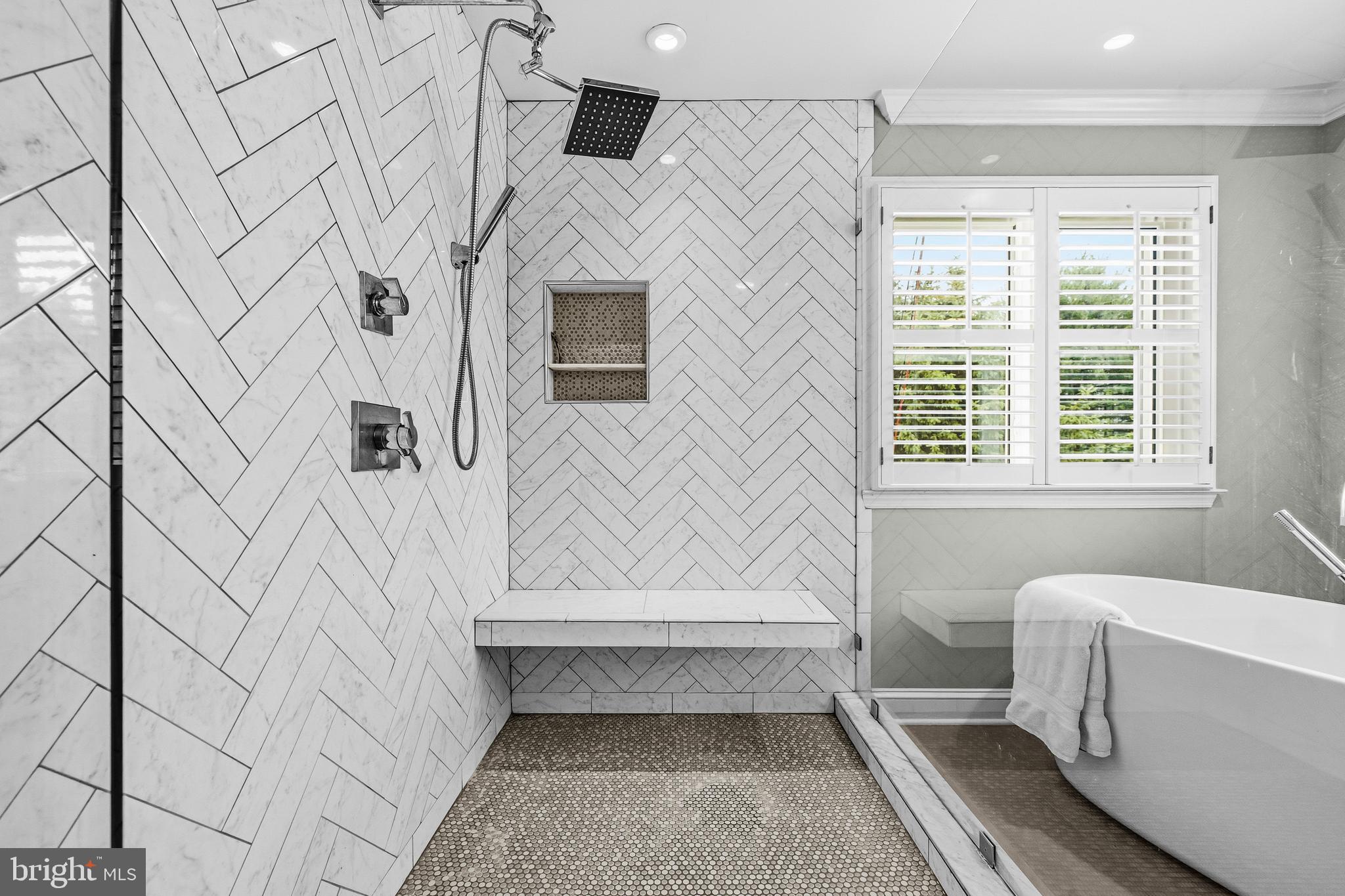 LEETON - Residential