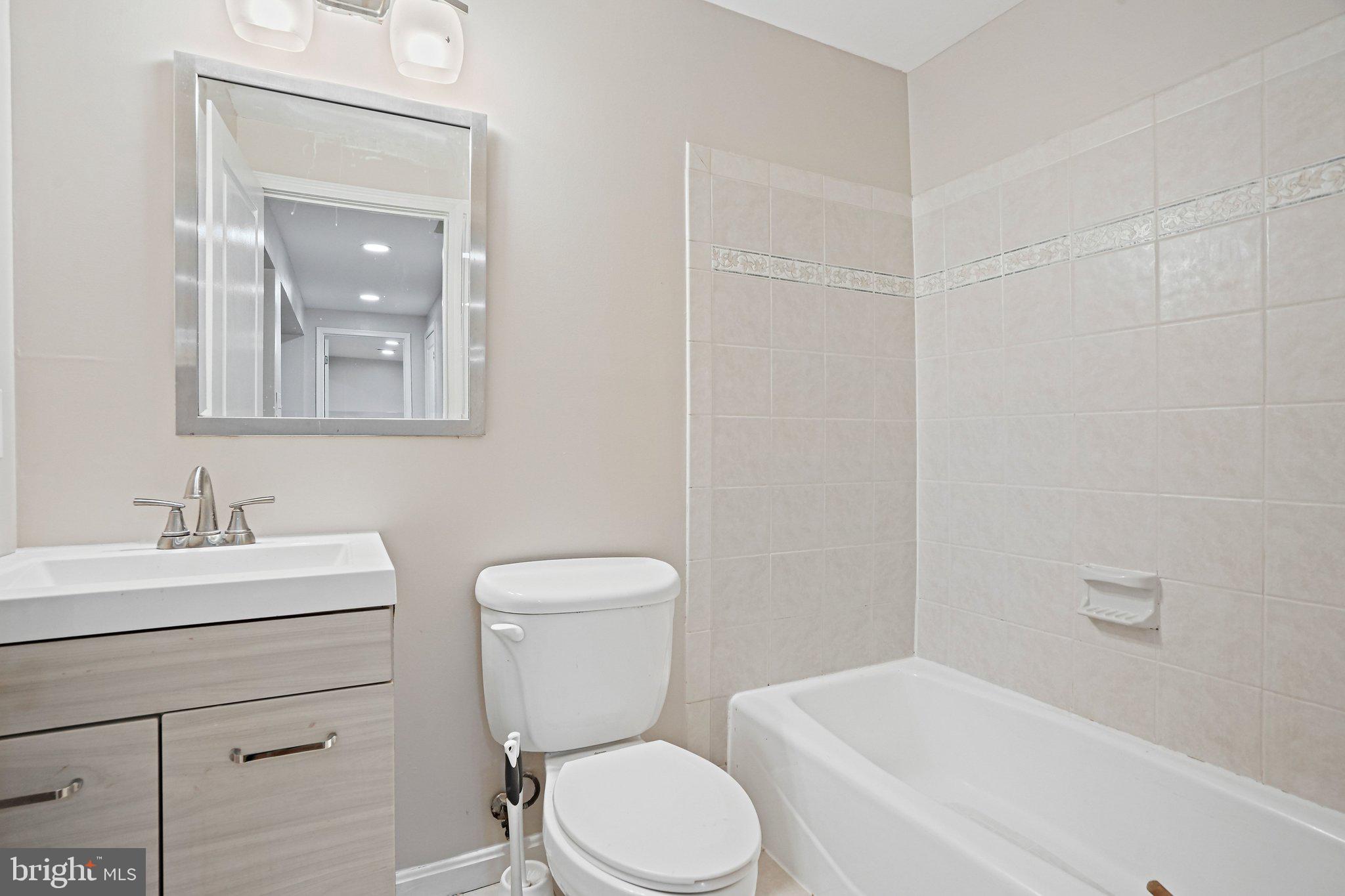 MEADOWGATE - Residential
