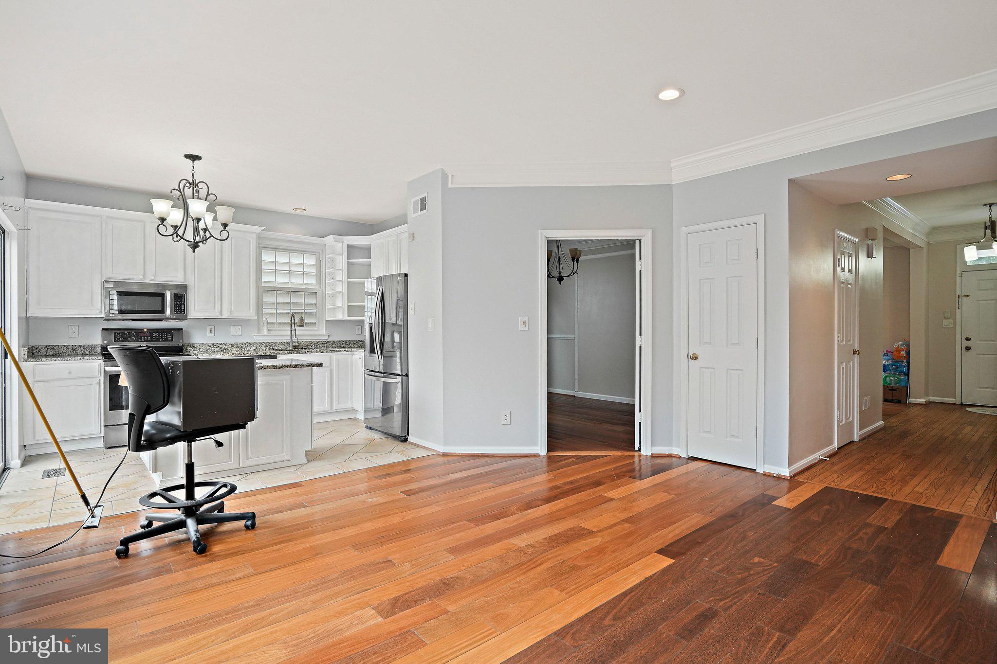 MEADOWGATE - Residential