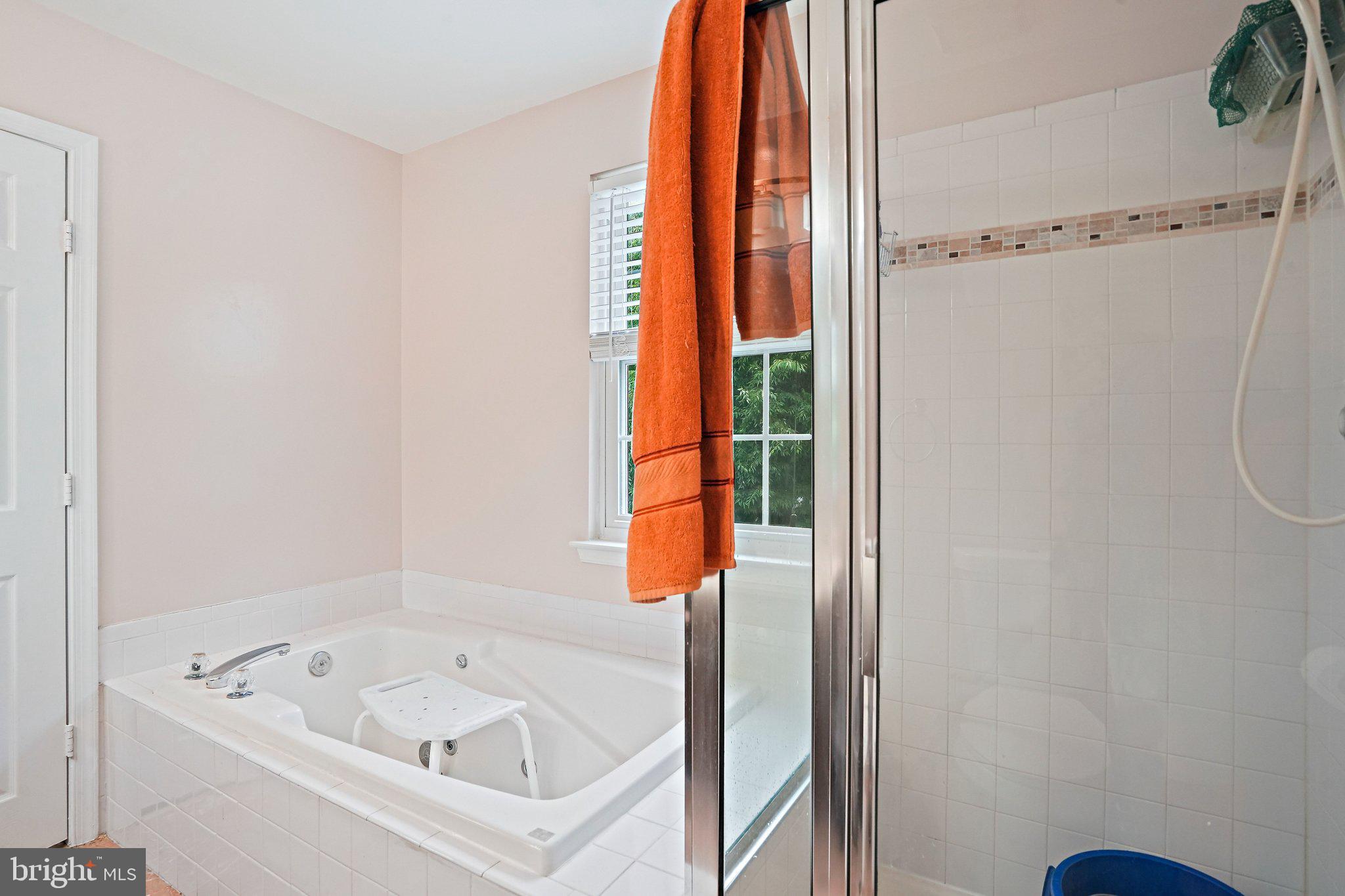 MEADOWGATE - Residential