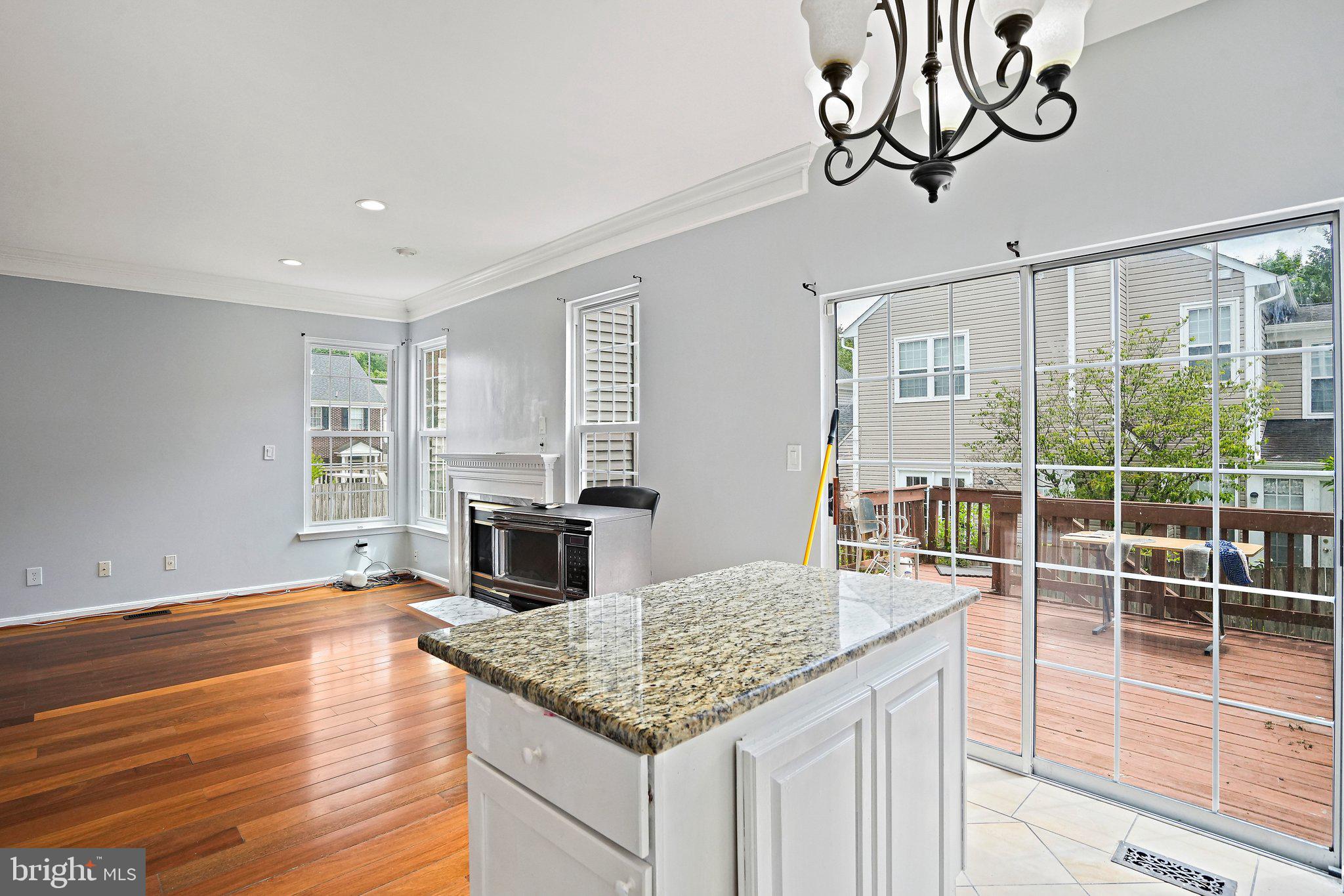 MEADOWGATE - Residential