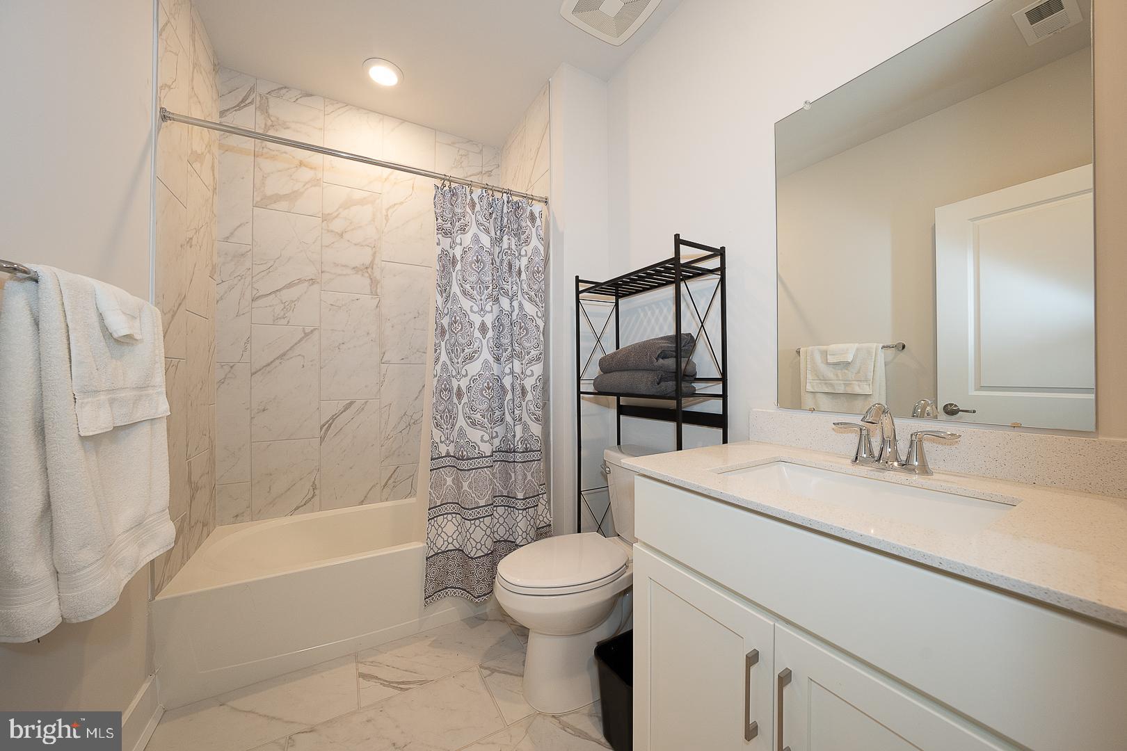 EXTON GROVE - Residential