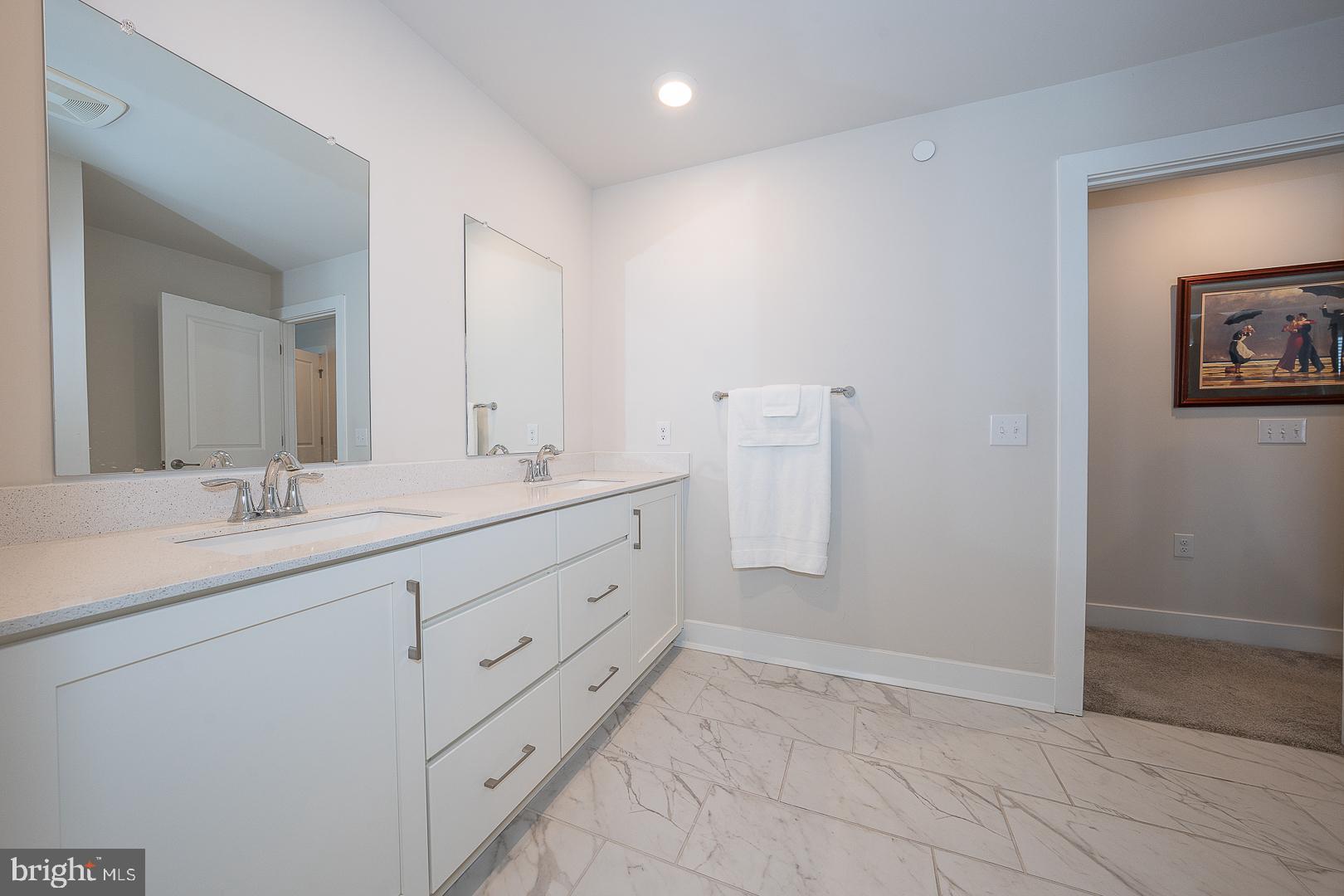 EXTON GROVE - Residential