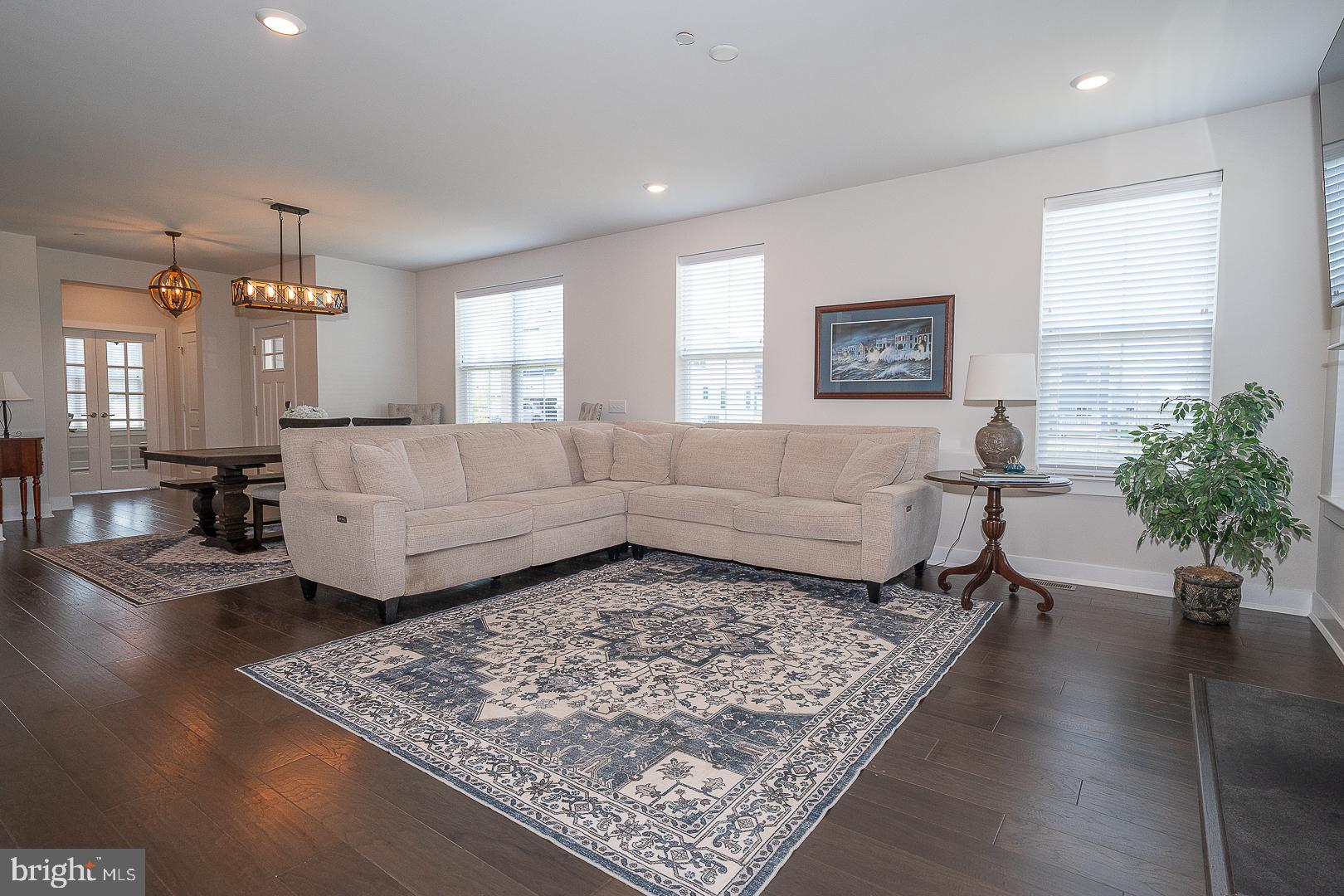 EXTON GROVE - Residential