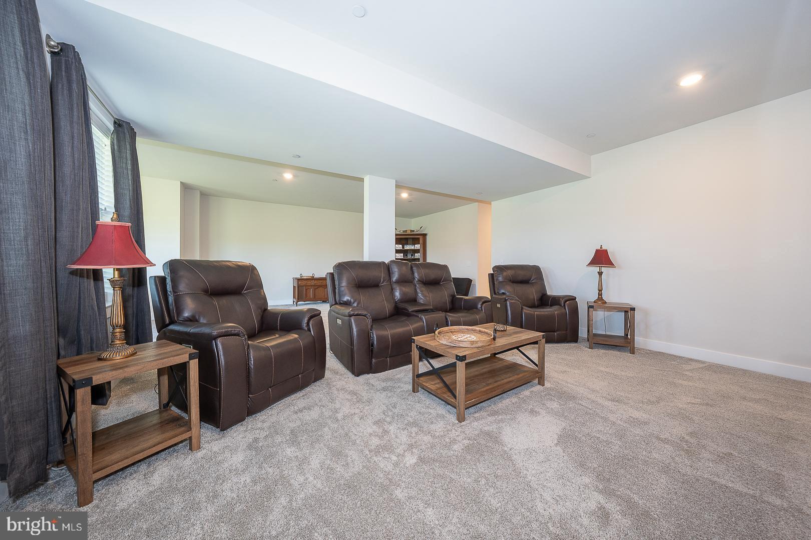 EXTON GROVE - Residential