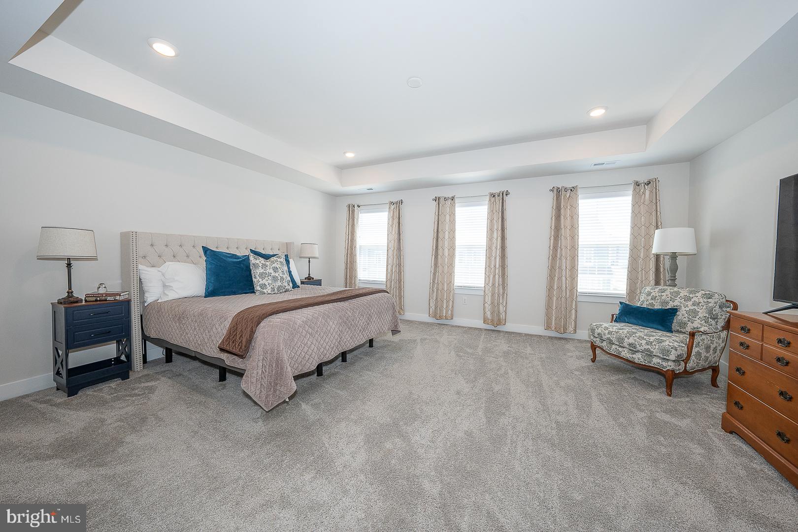 EXTON GROVE - Residential