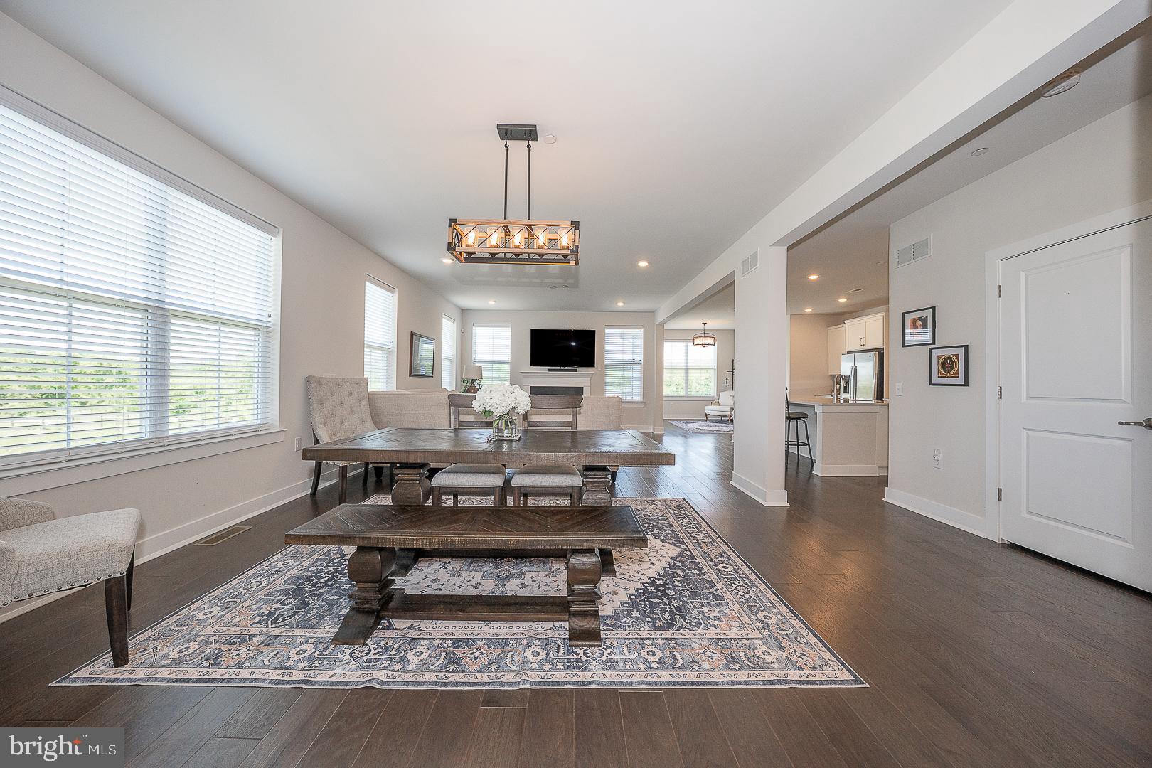 EXTON GROVE - Residential