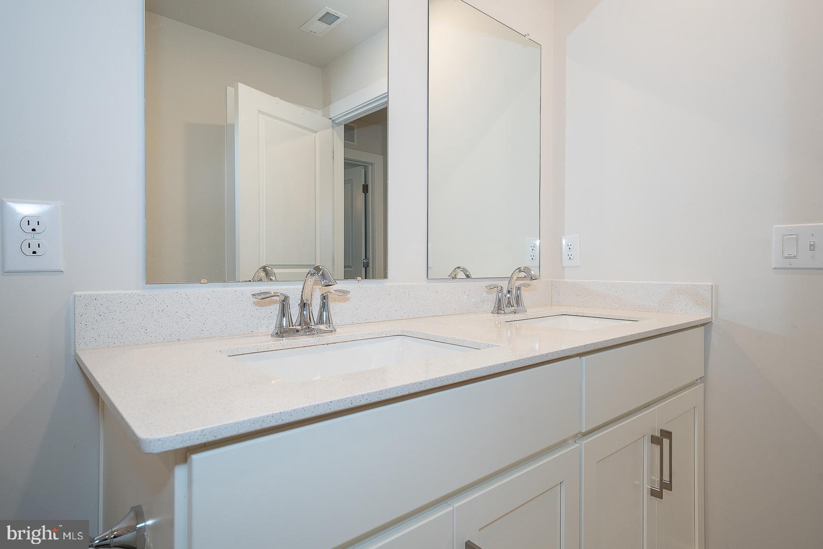EXTON GROVE - Residential