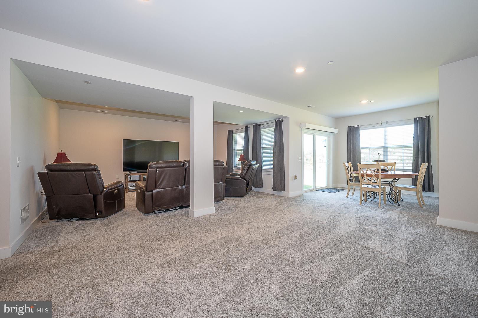 EXTON GROVE - Residential