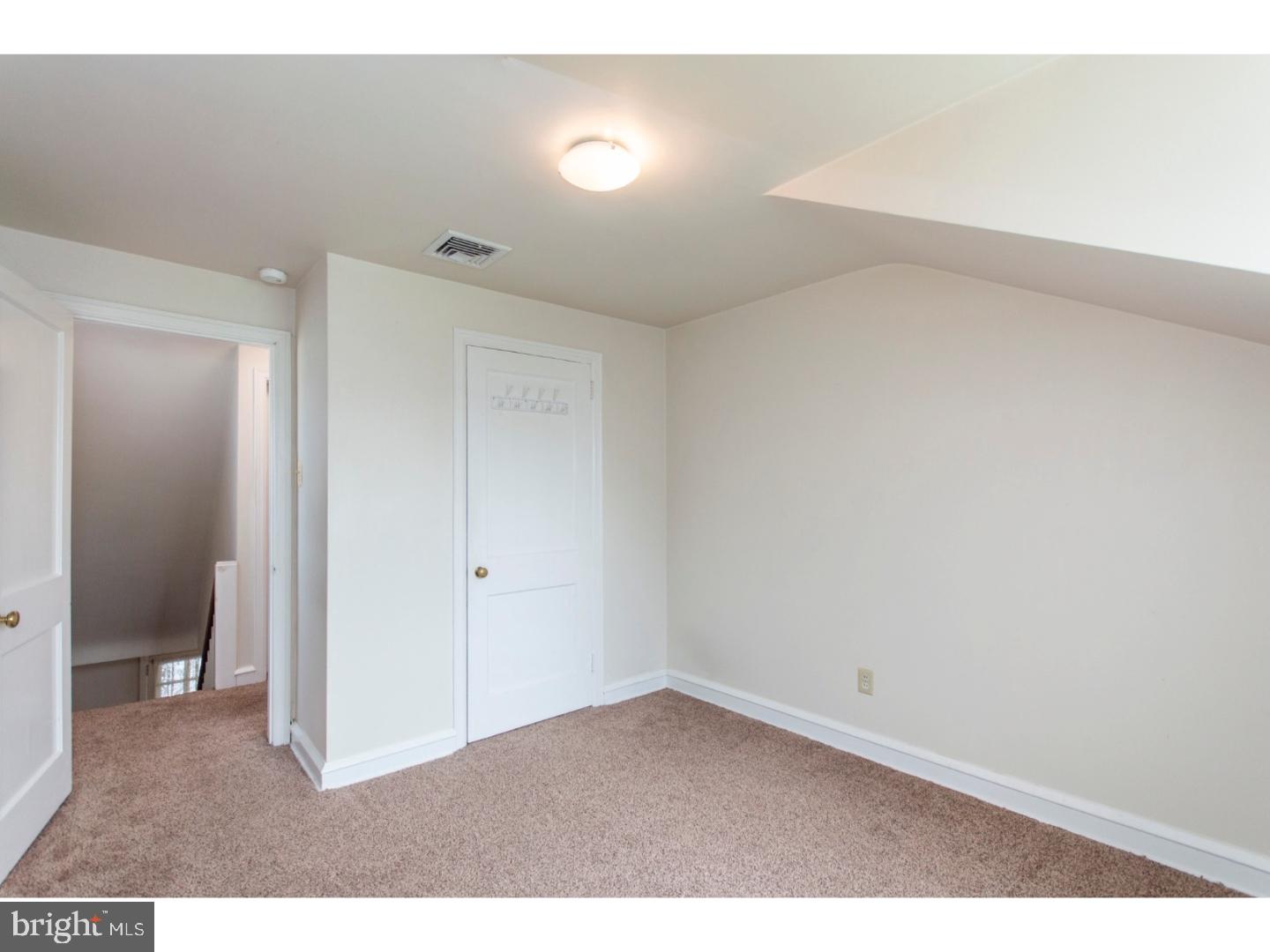 BELMONT HILLS - Residential Lease
