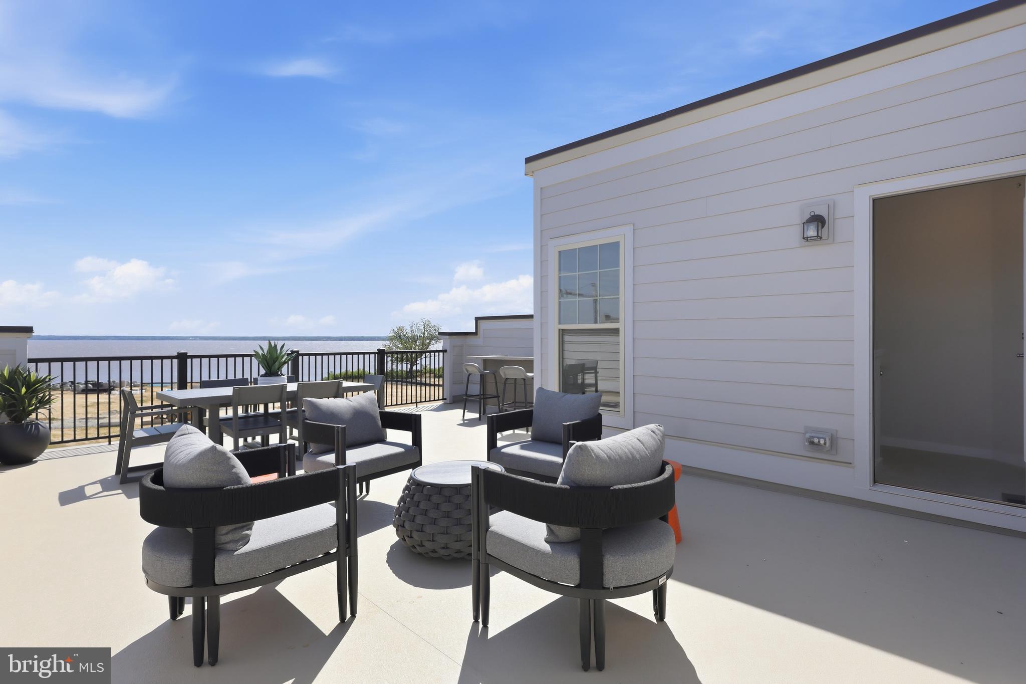 POTOMAC SHORES - Residential