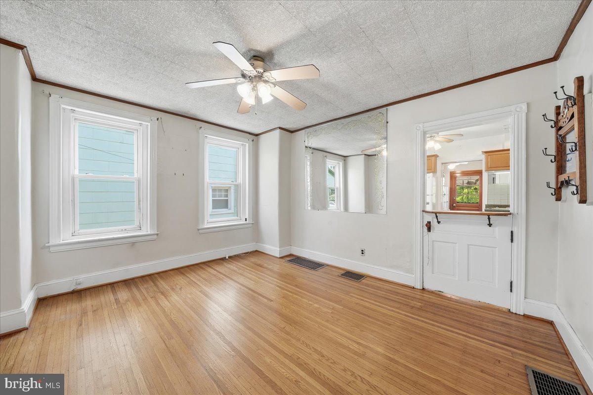ARDMORE CROSSING - Residential