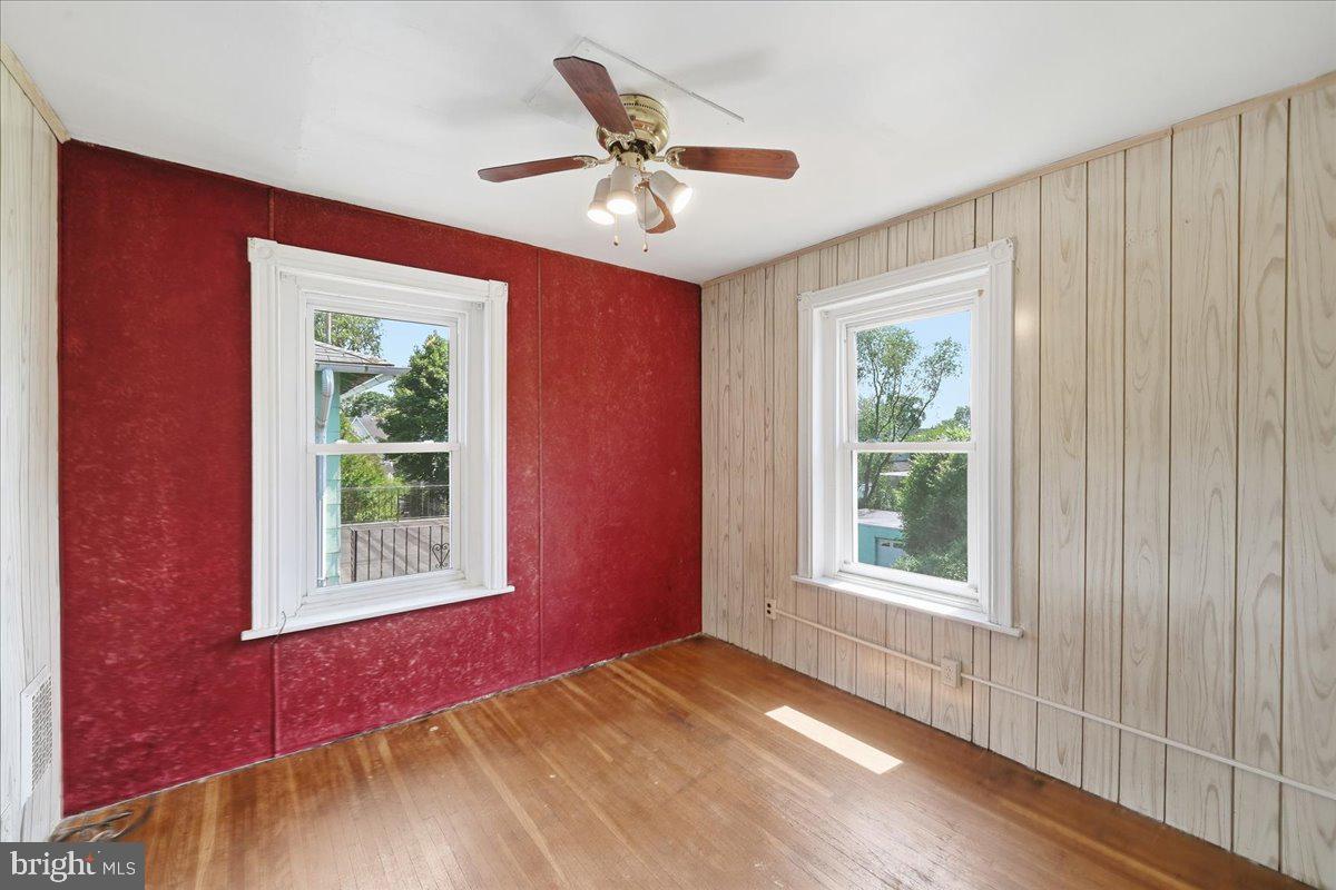 ARDMORE CROSSING - Residential