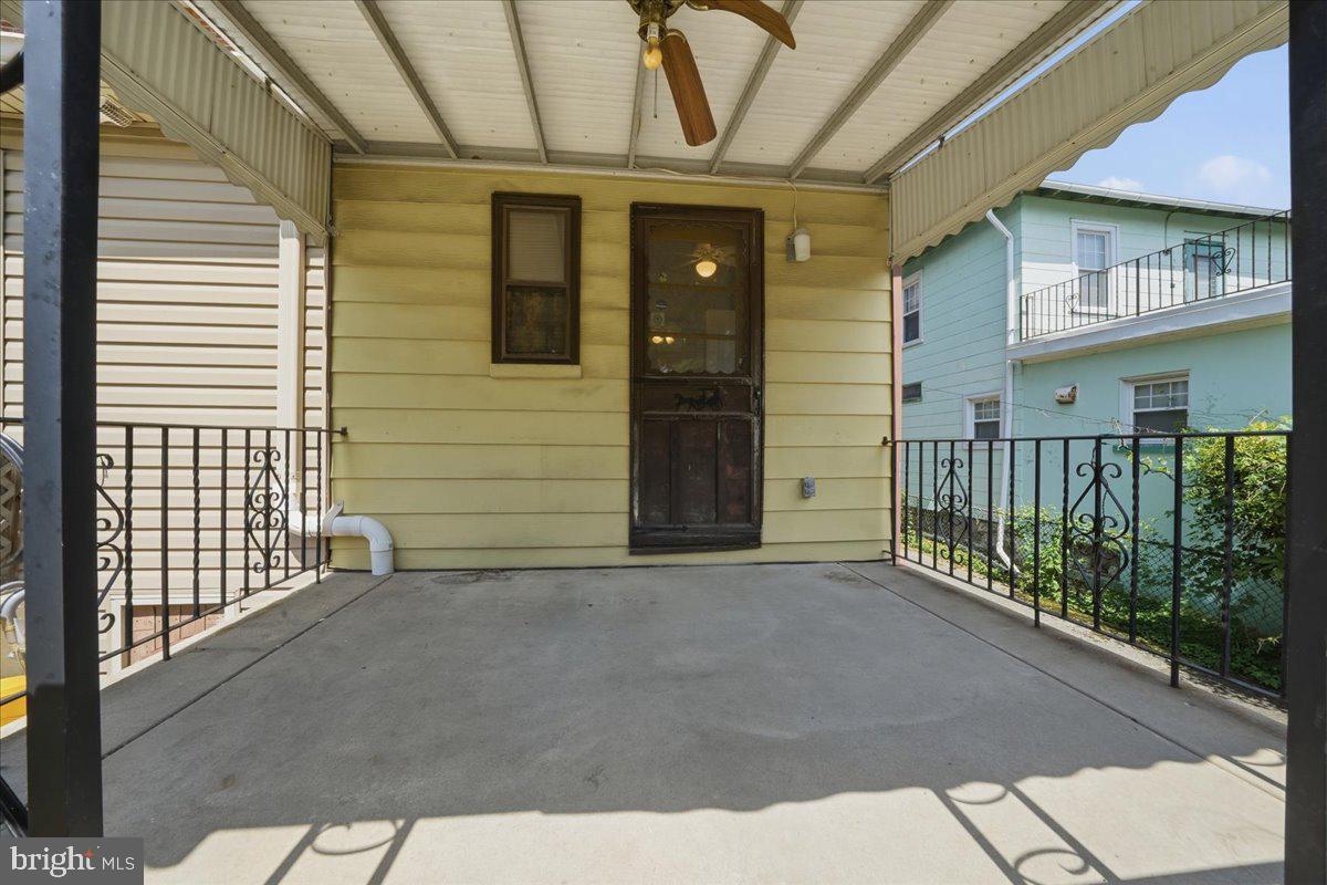 ARDMORE CROSSING - Residential