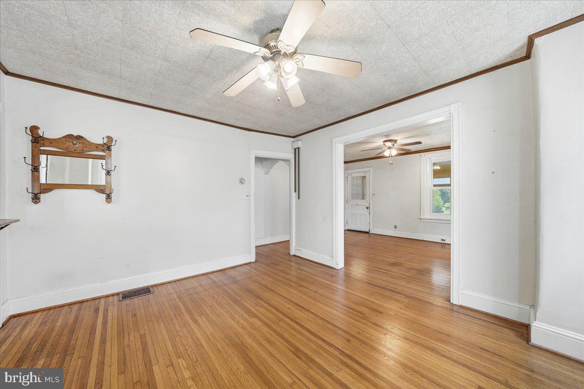 ARDMORE CROSSING - Residential