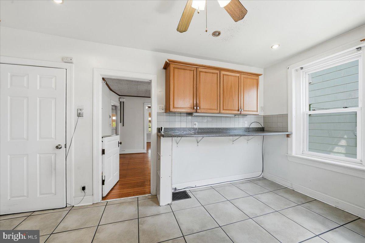 ARDMORE CROSSING - Residential