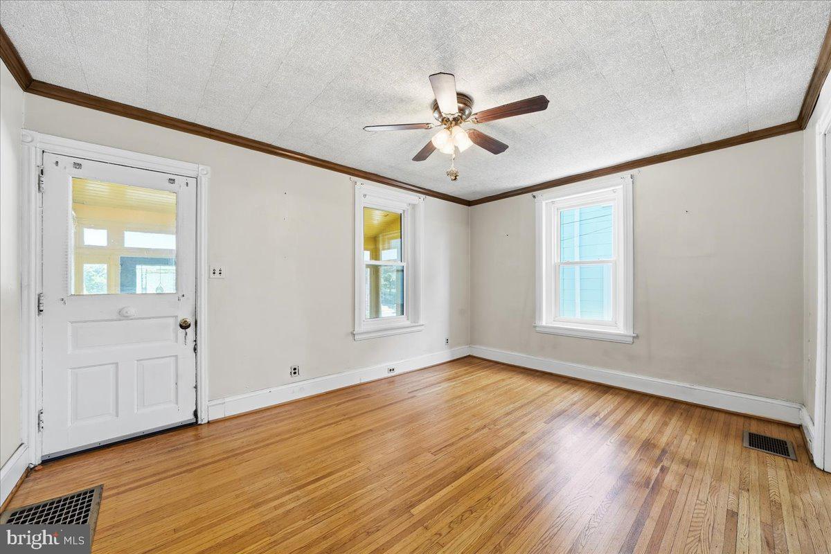 ARDMORE CROSSING - Residential