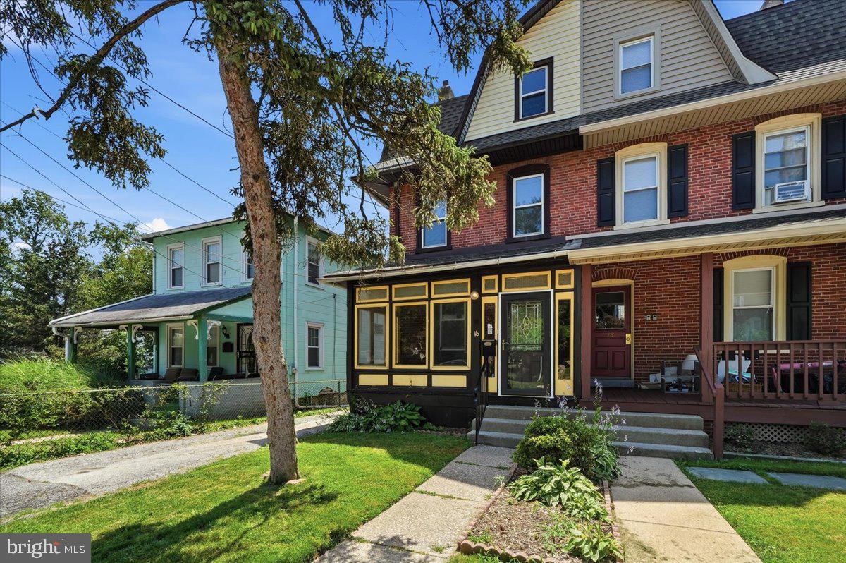 ARDMORE CROSSING - Residential